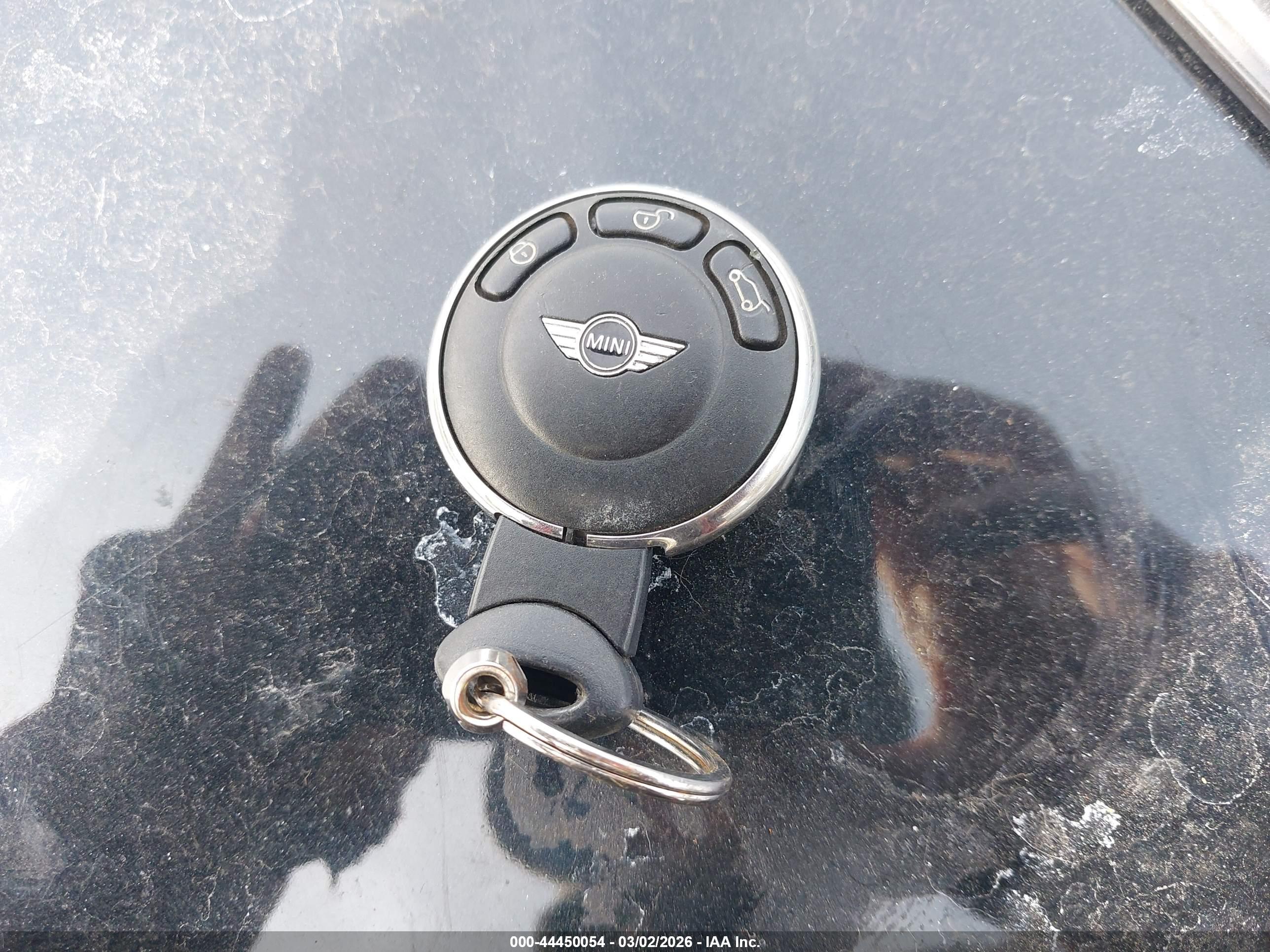 MINI COUNTRYMAN image 11