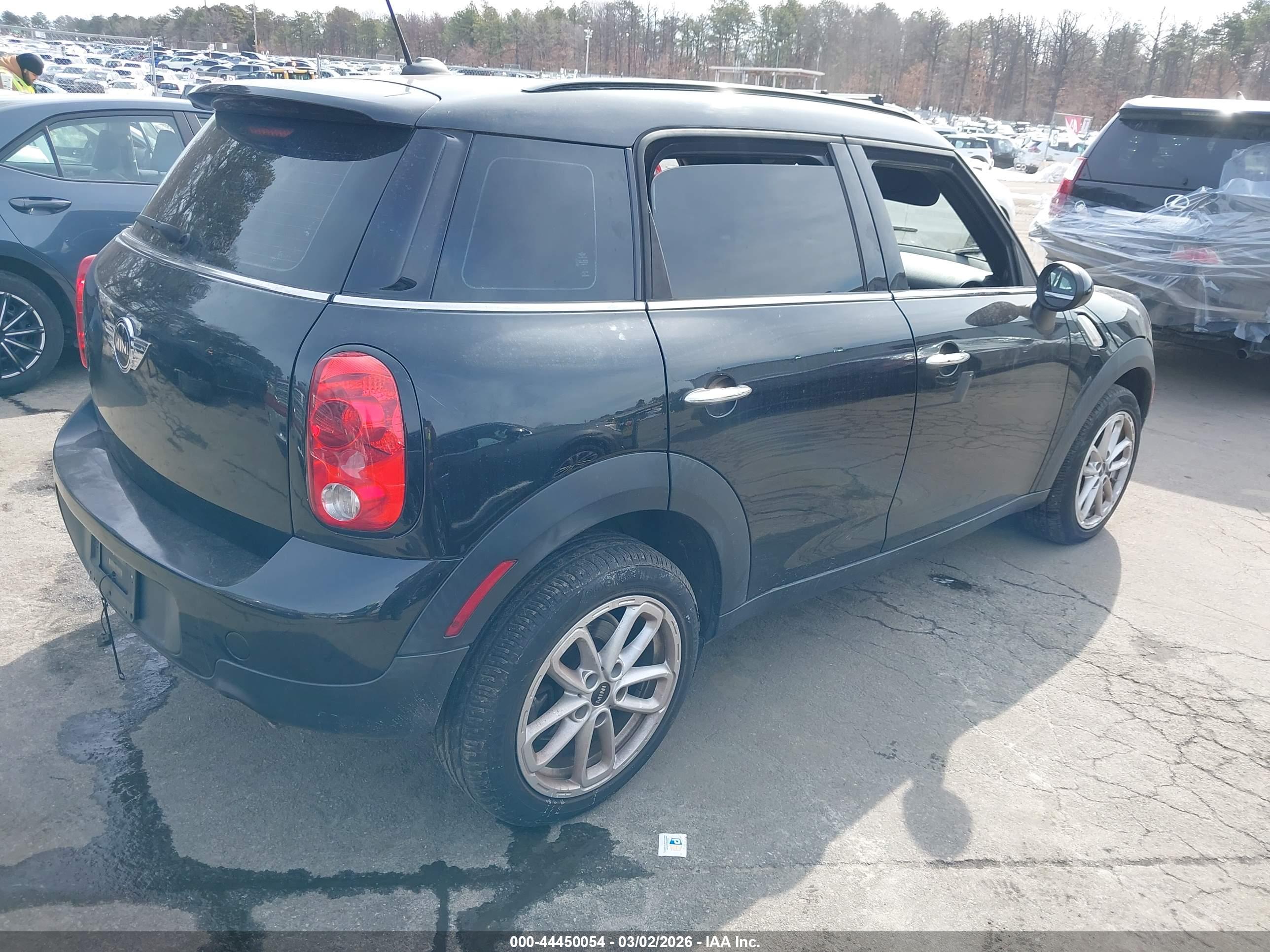 MINI COUNTRYMAN image 4