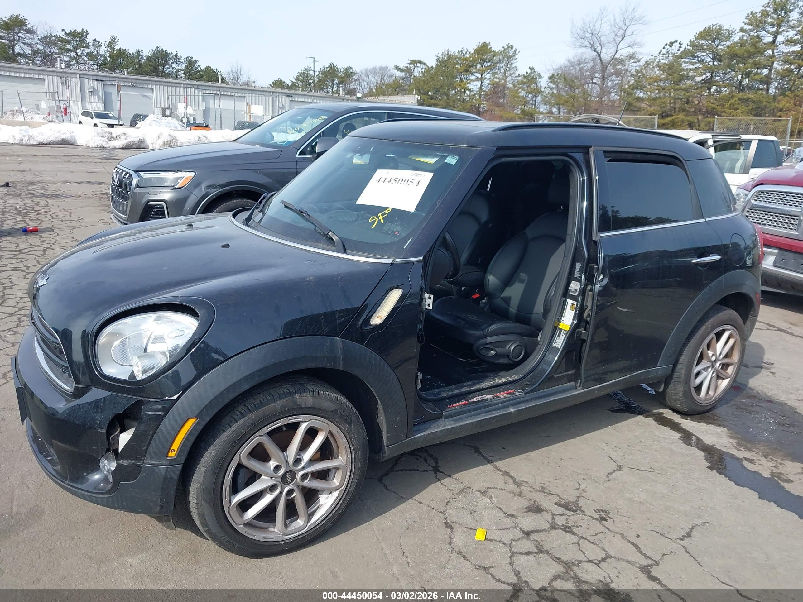 MINI COUNTRYMAN image 6