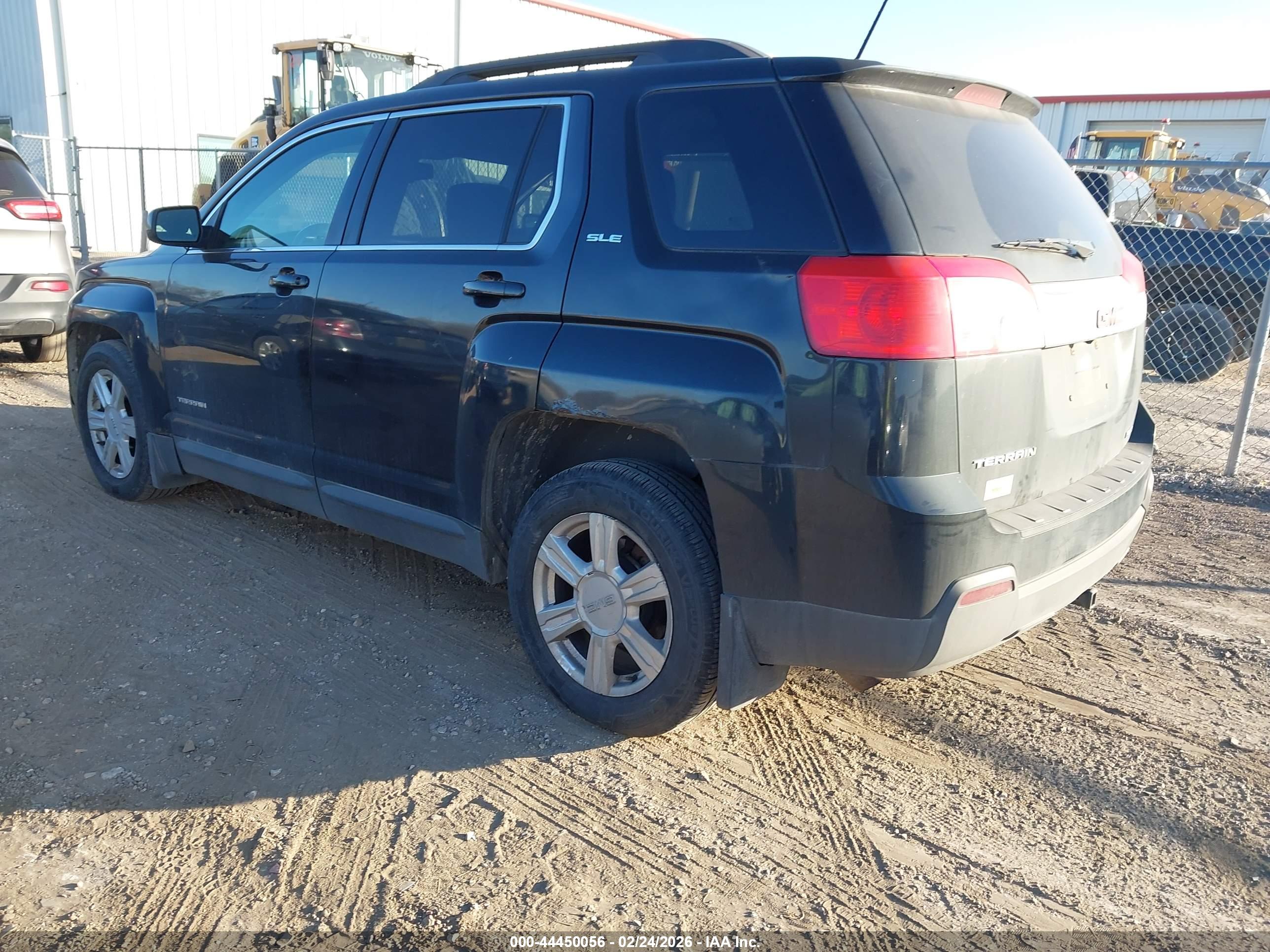 GMC TERRAIN image 3