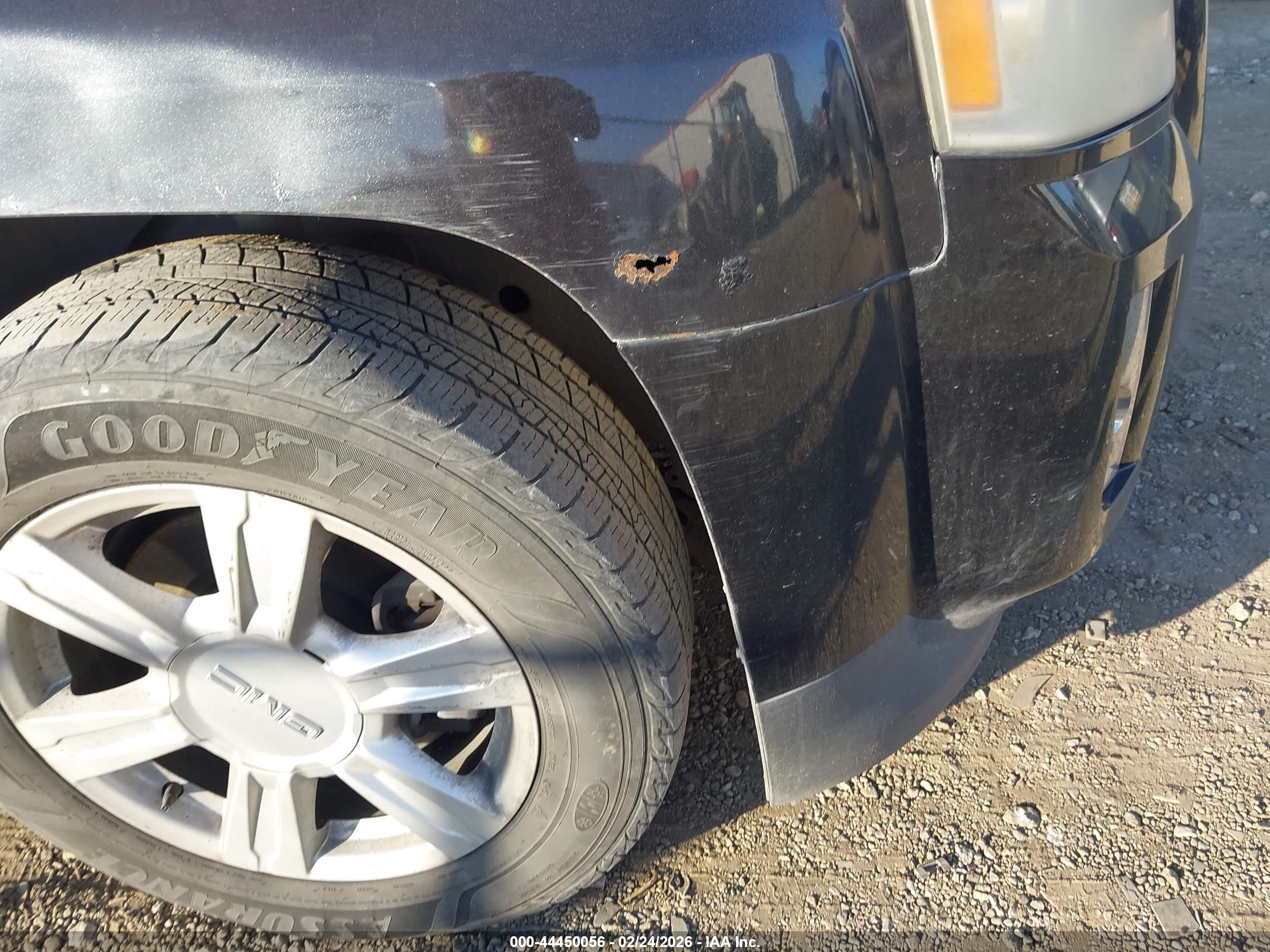 GMC TERRAIN image 6