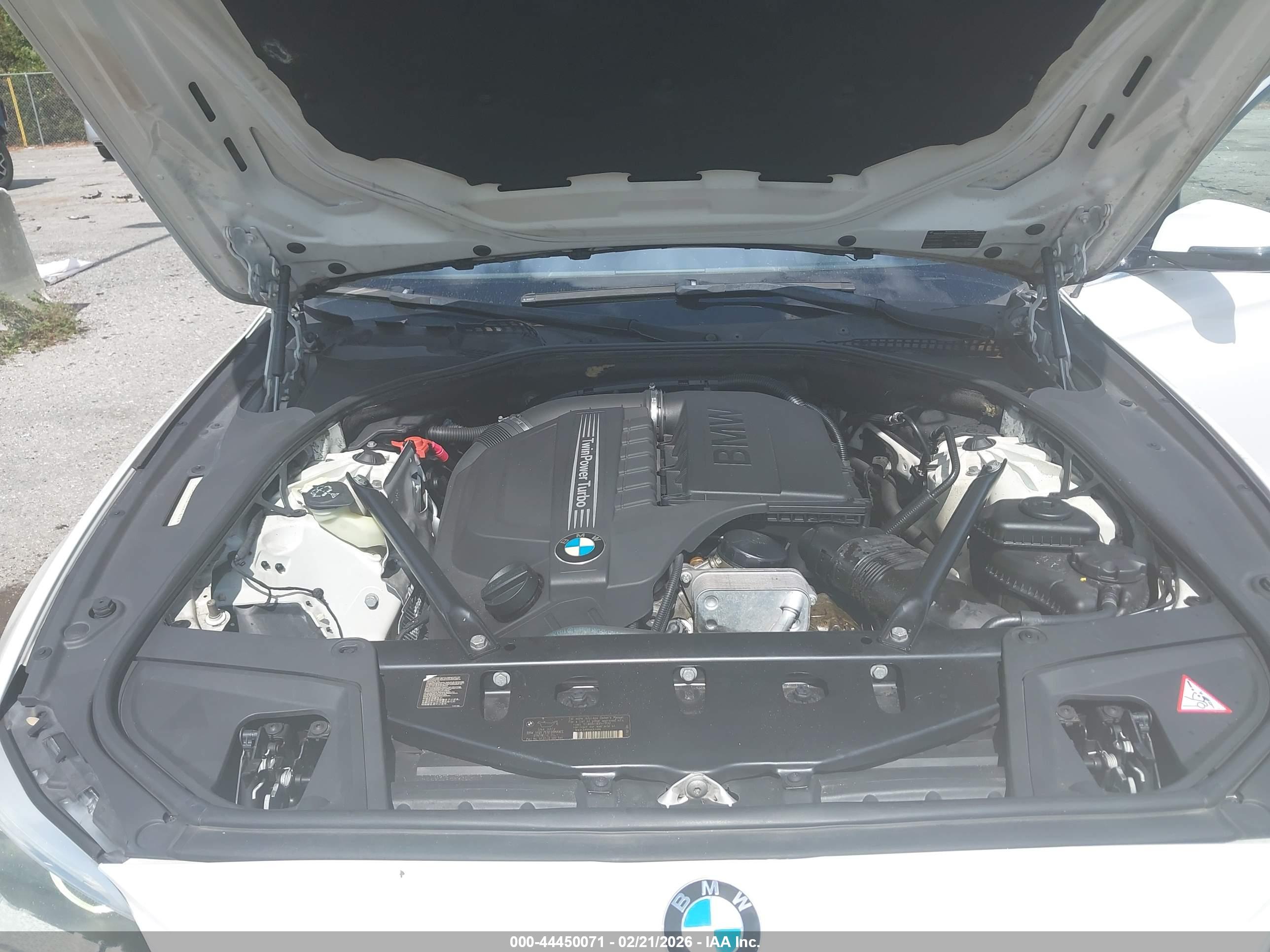 BMW 535I image 10