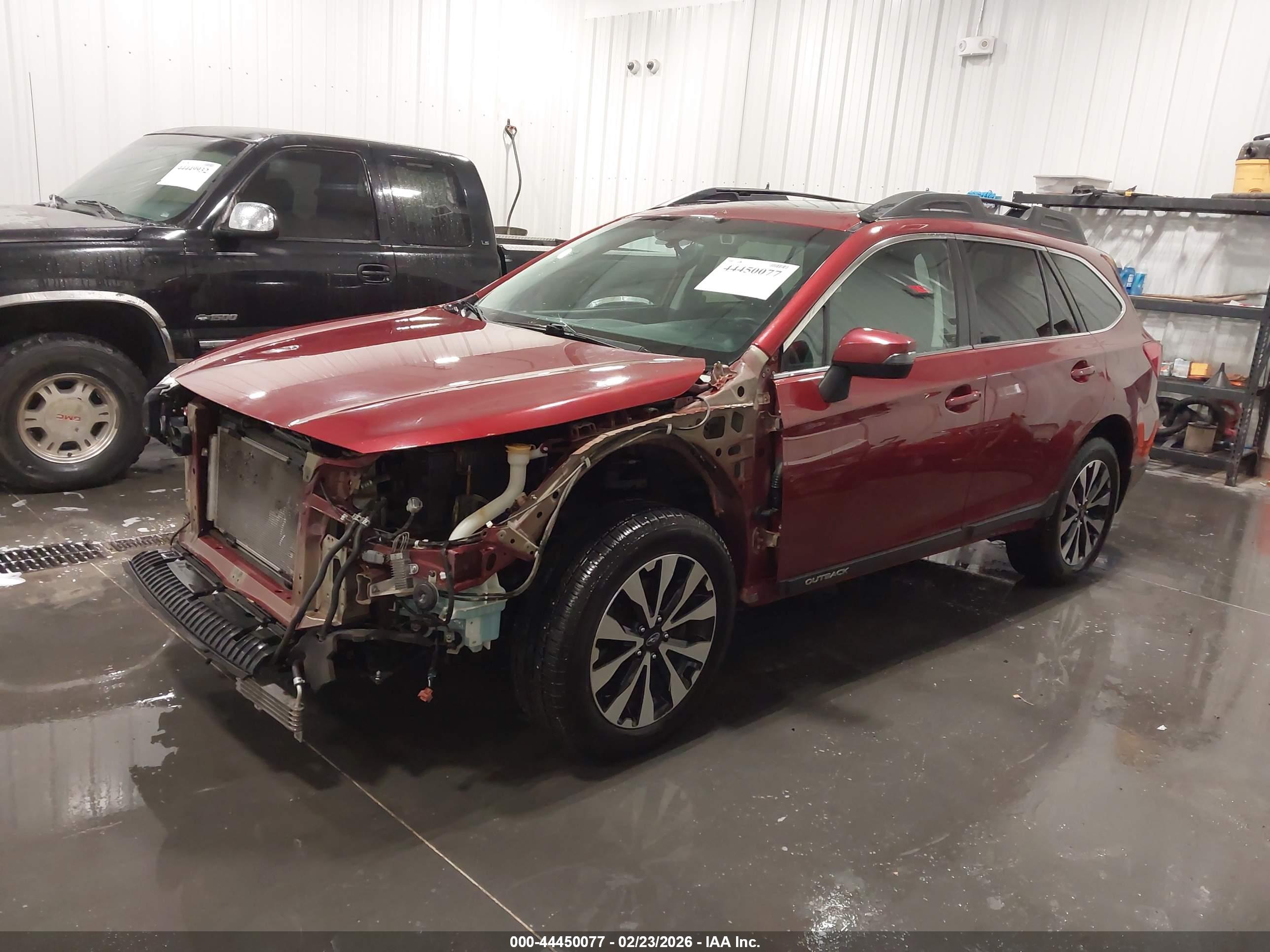 SUBARU OUTBACK image 2