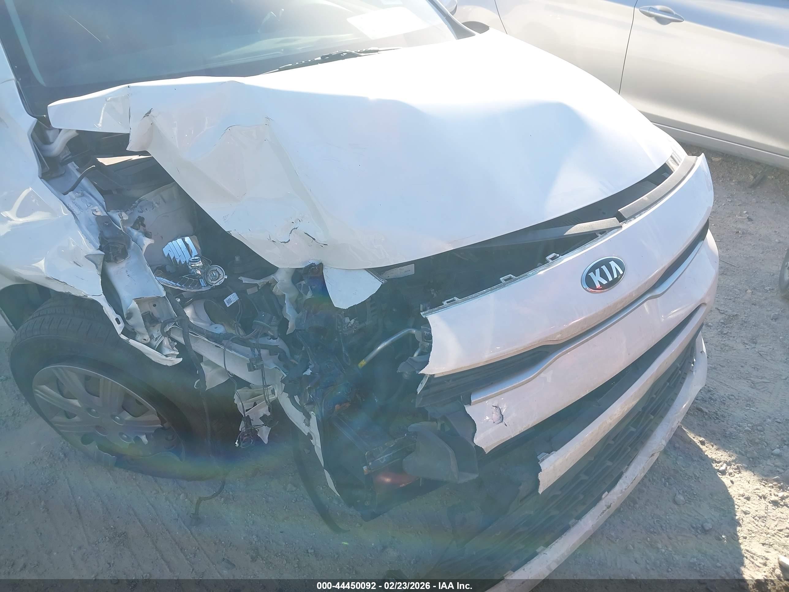 KIA RIO image 6