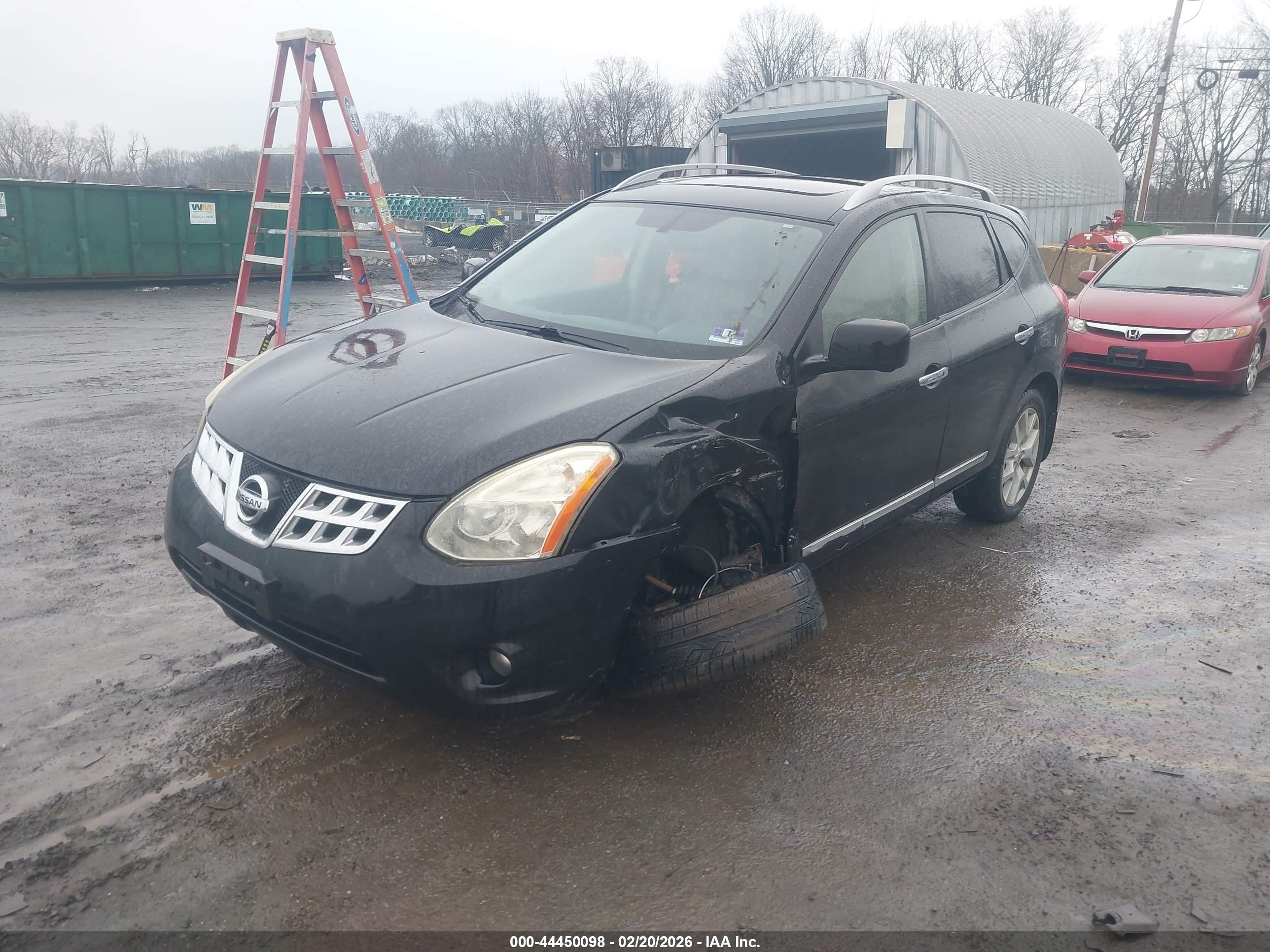 NISSAN ROGUE image 2