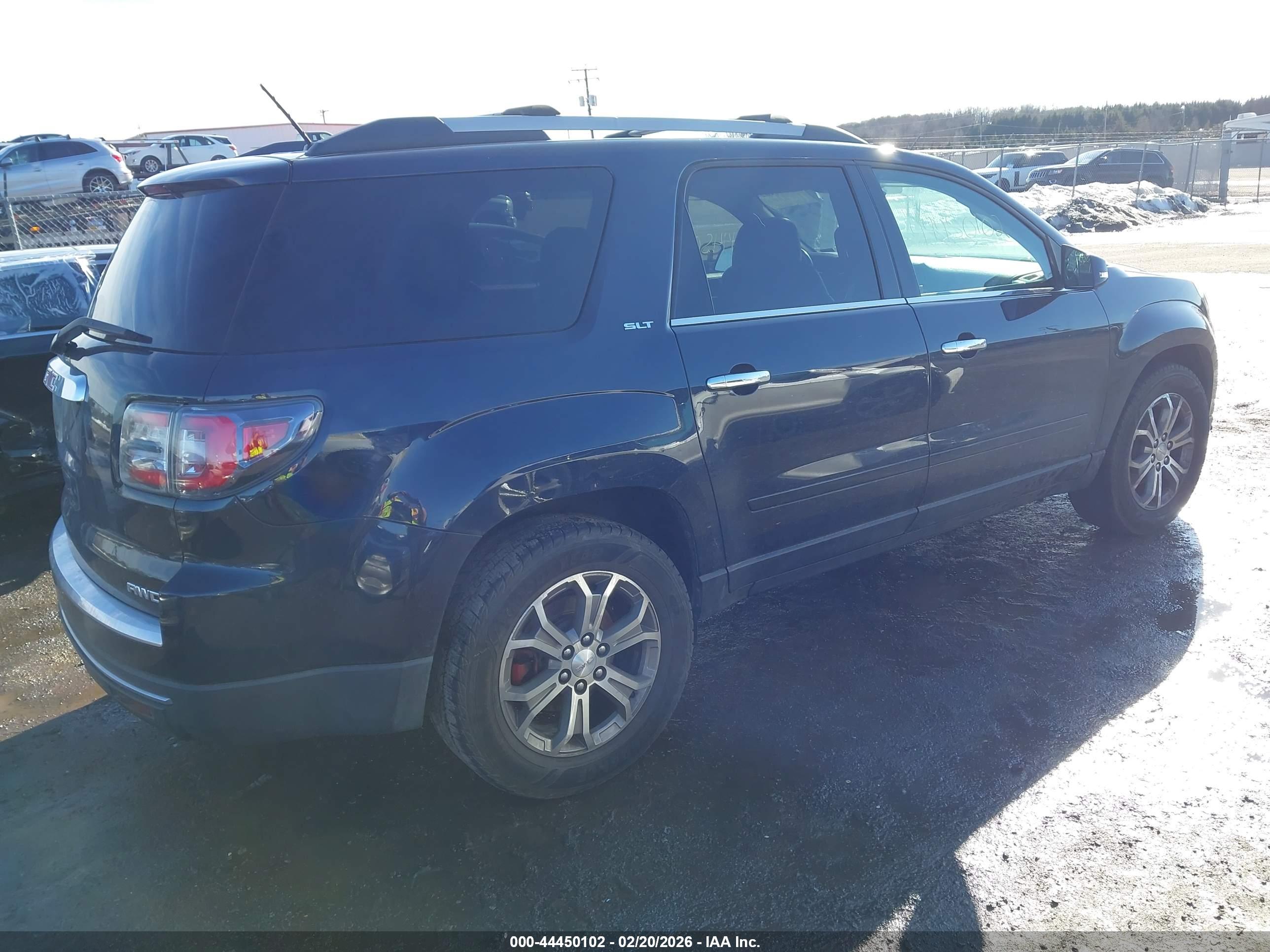 GMC ACADIA image 4