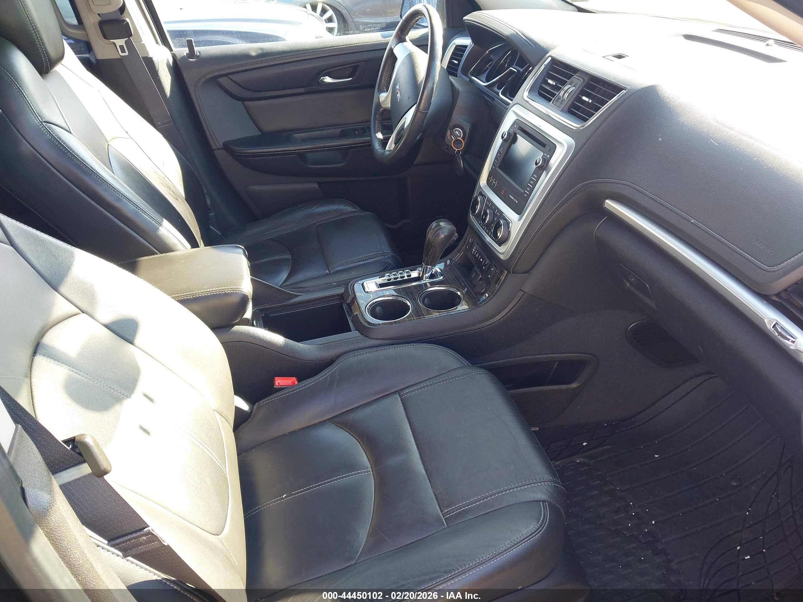 GMC ACADIA image 5