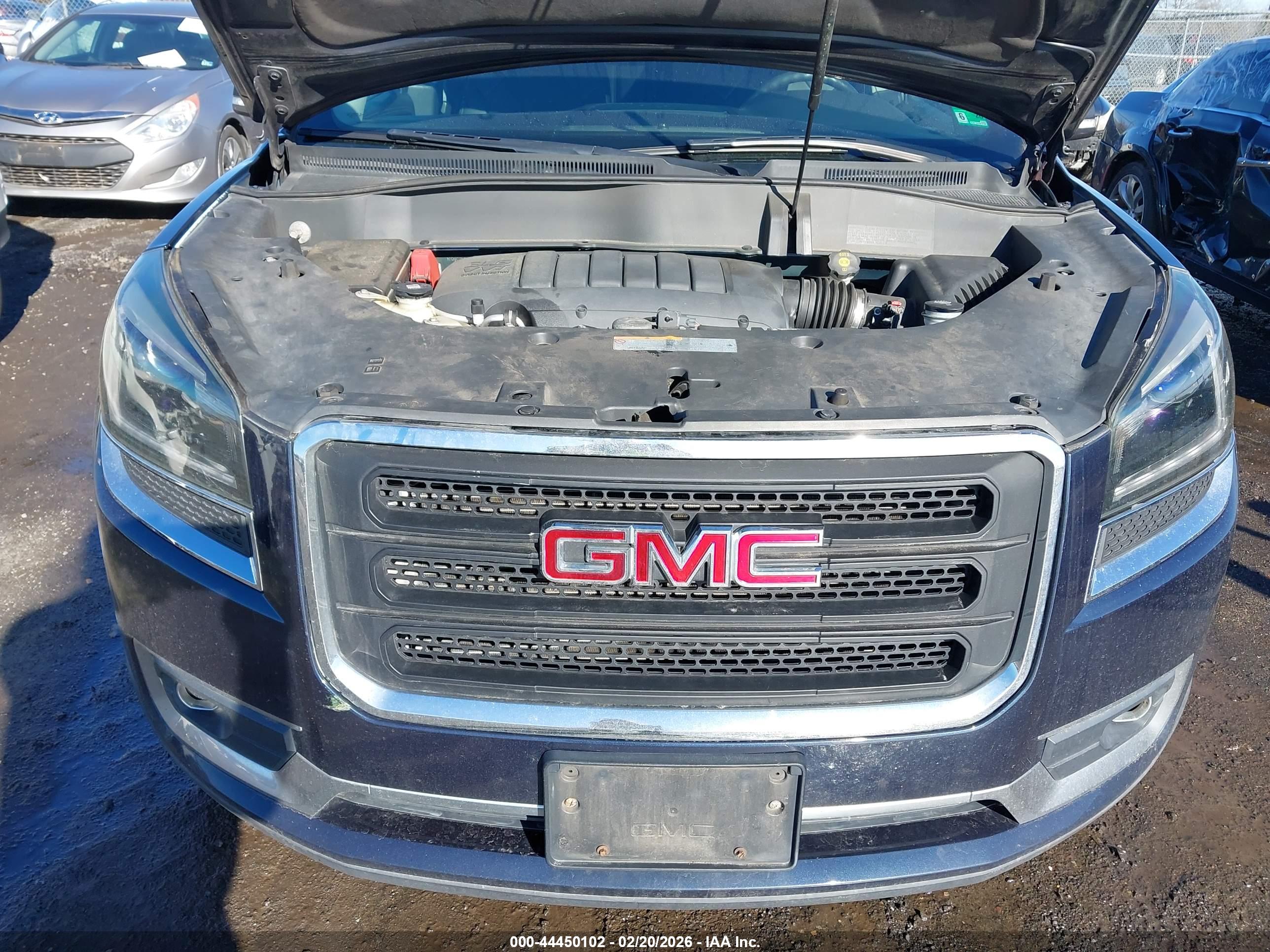 GMC ACADIA image 6