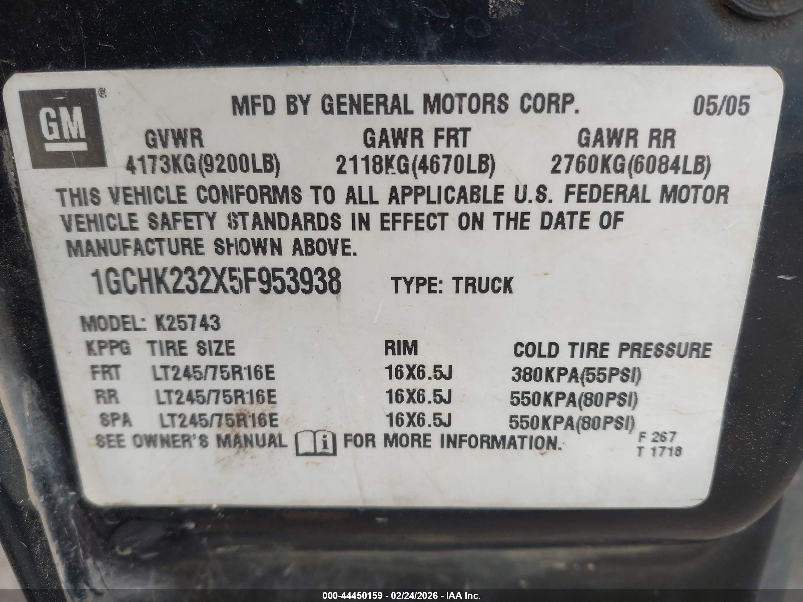 CHEVROLET SILVERADO image 9