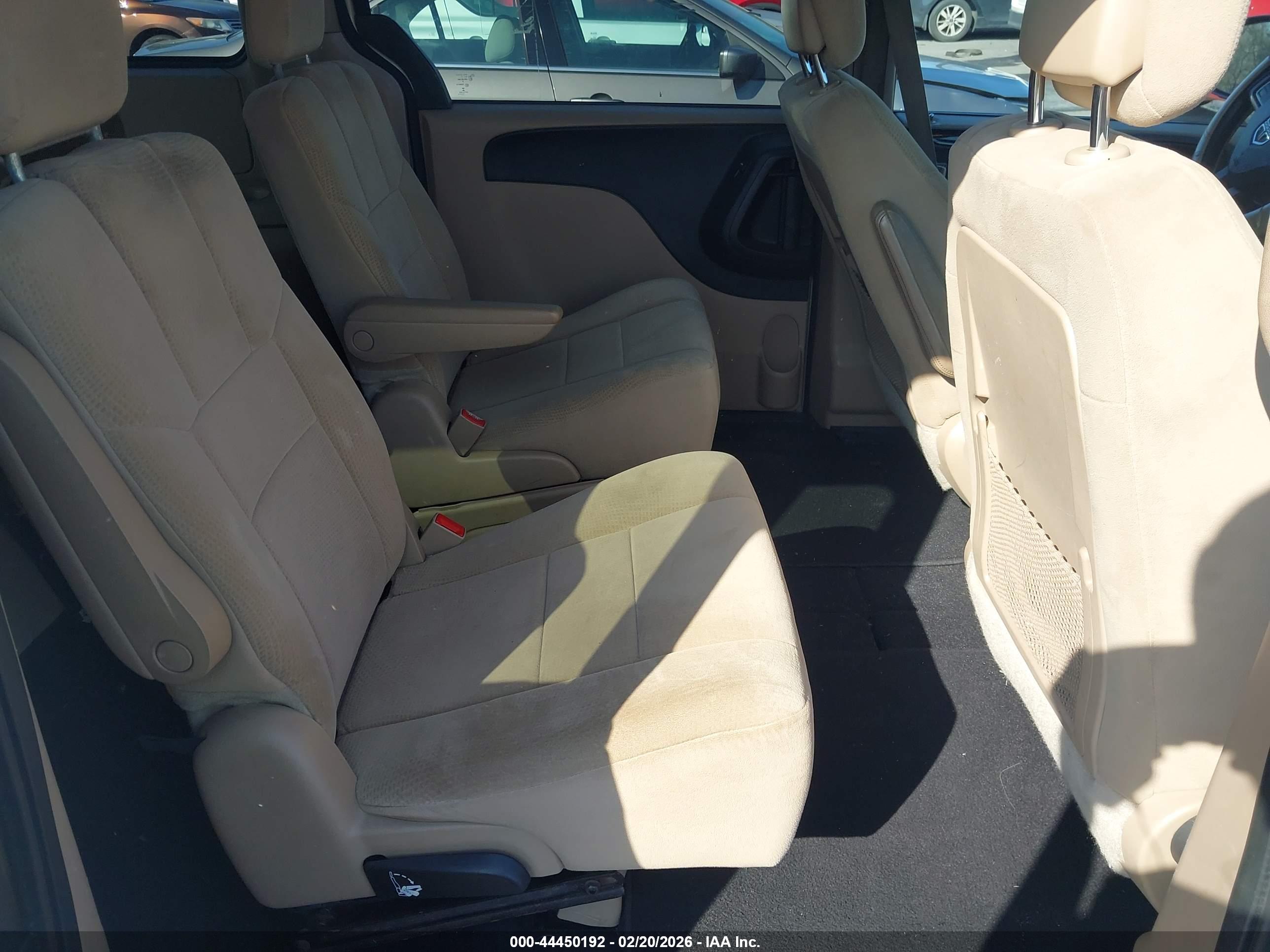 DODGE GRAND image 8