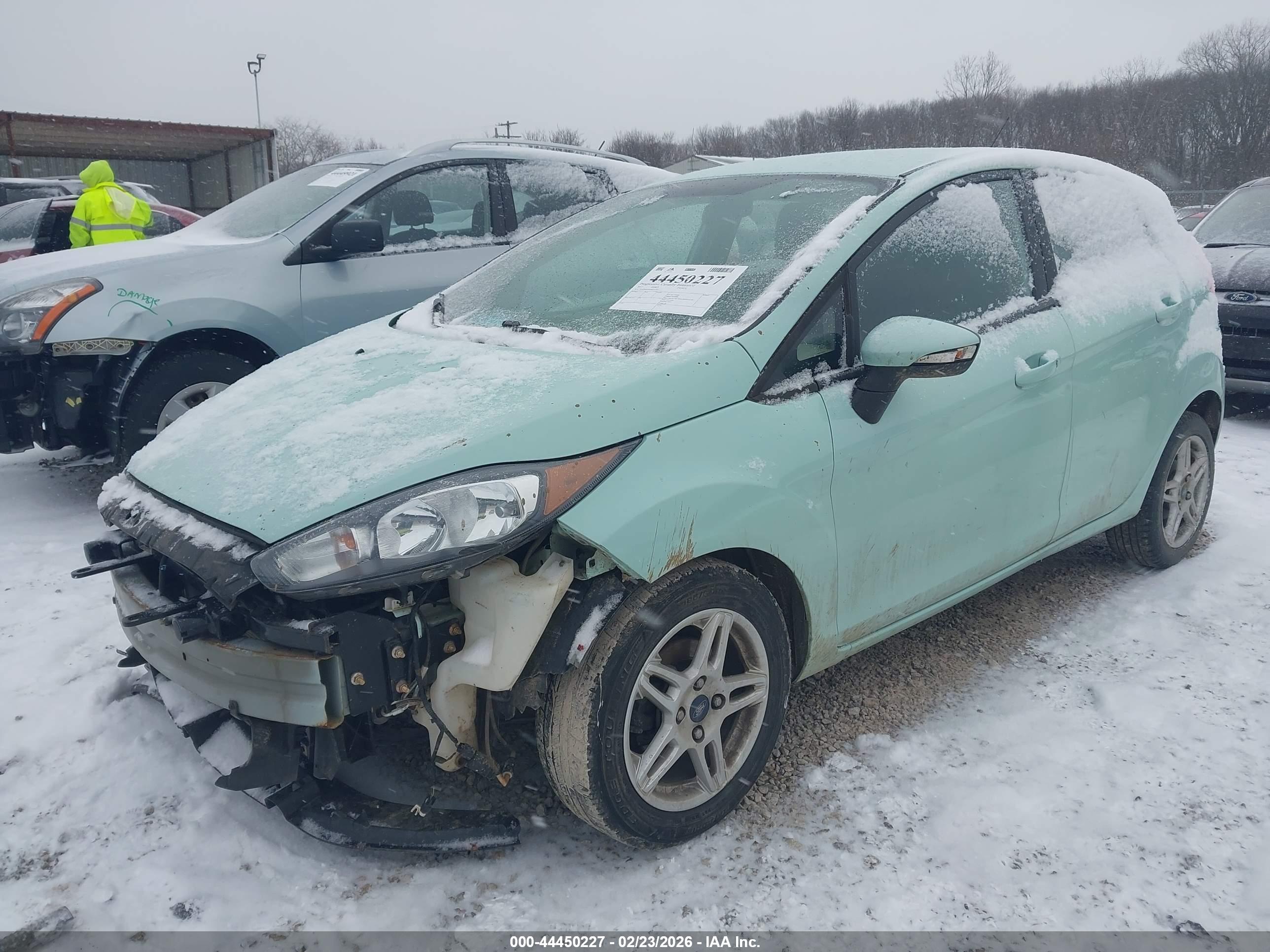 FORD FIESTA image 2