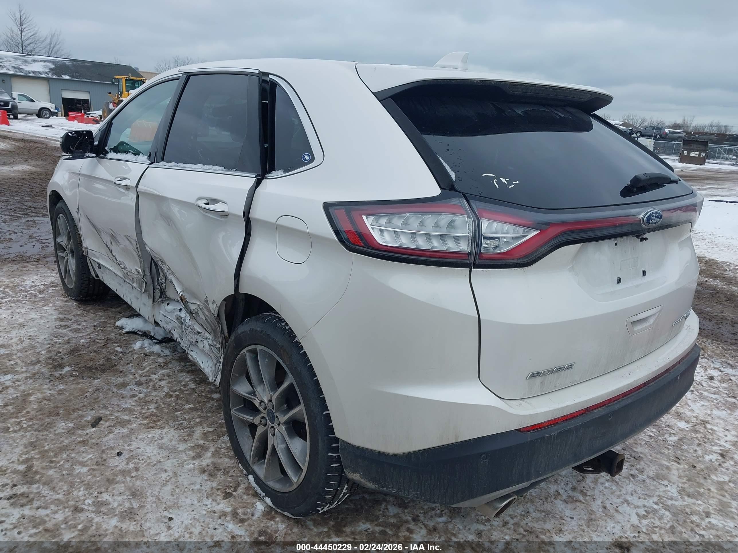 FORD EDGE image 3