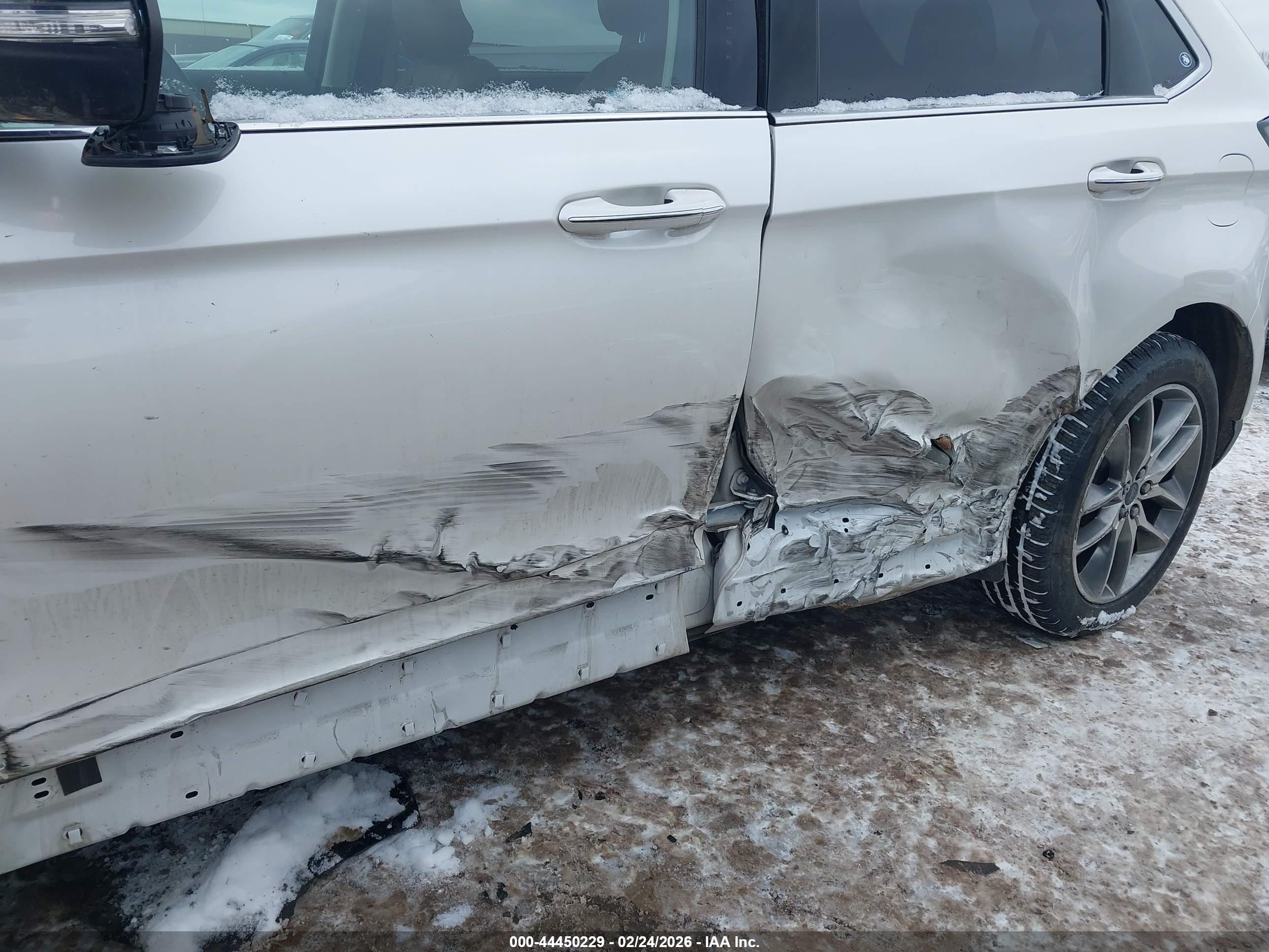 FORD EDGE image 6