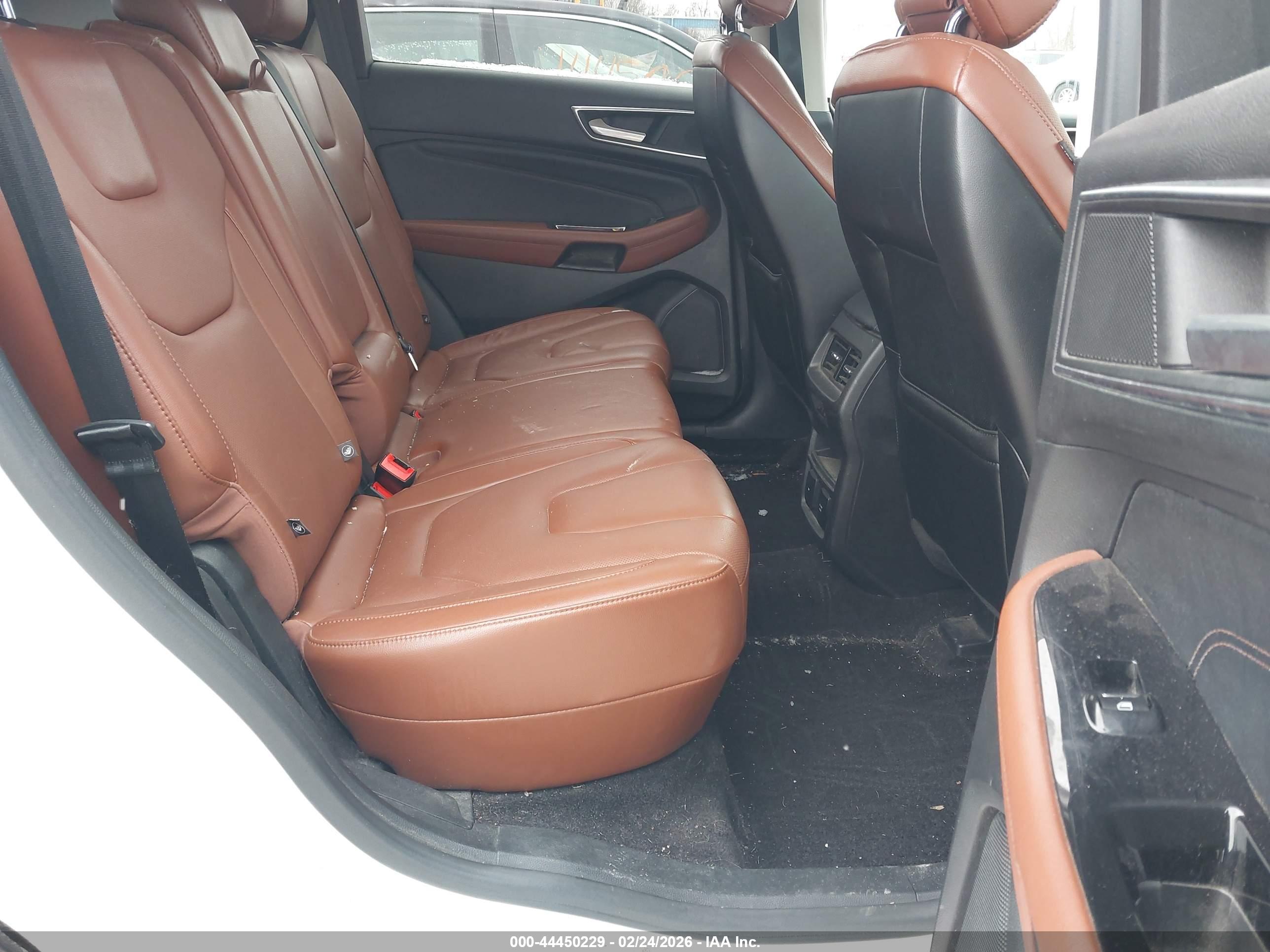 FORD EDGE image 8