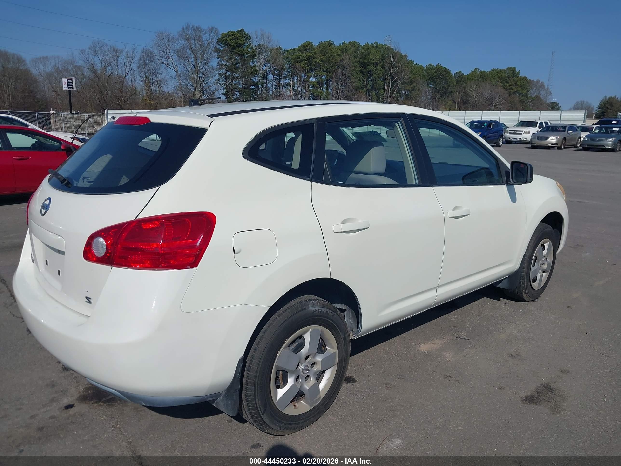 NISSAN ROGUE image 4