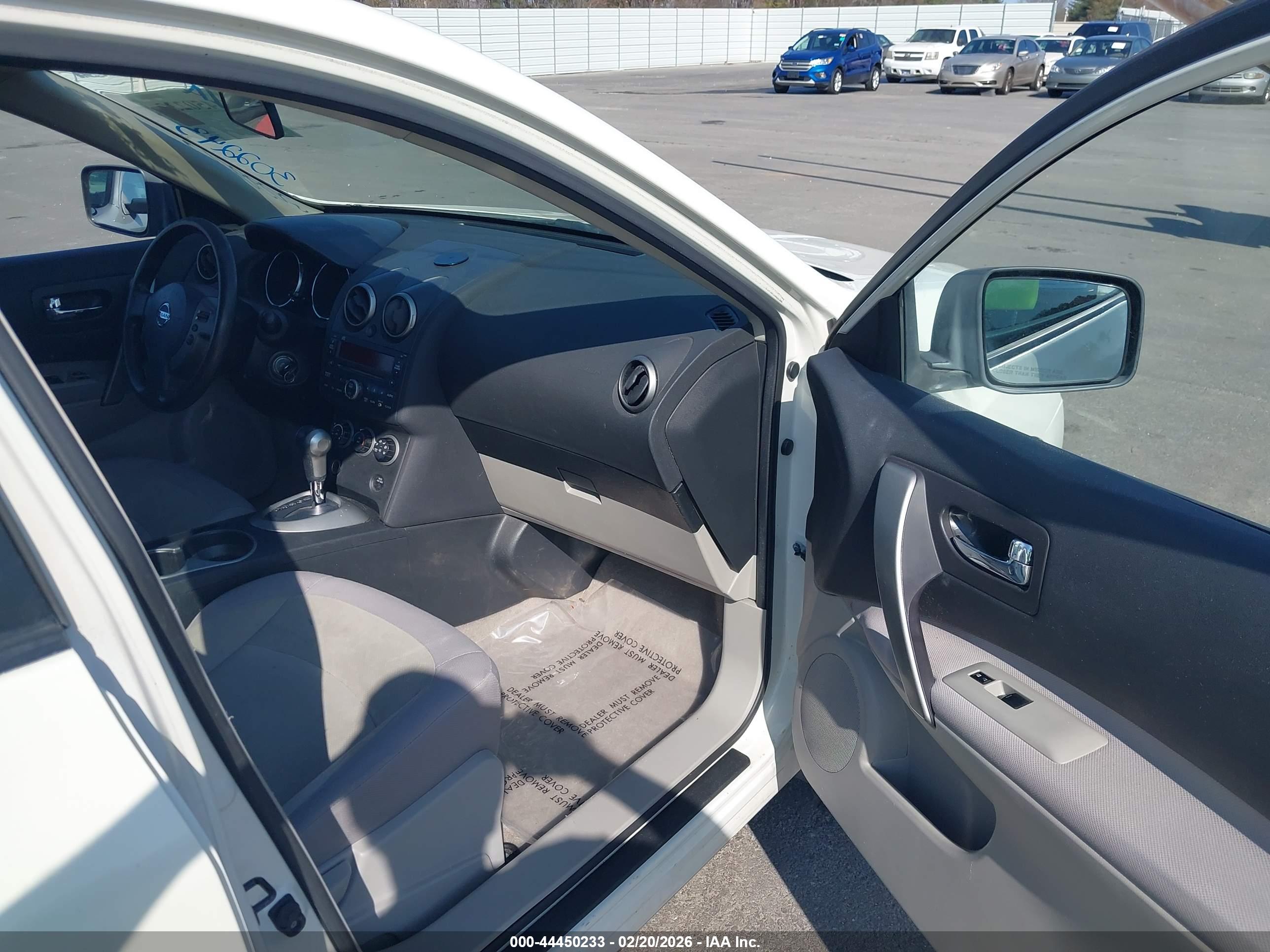 NISSAN ROGUE image 5
