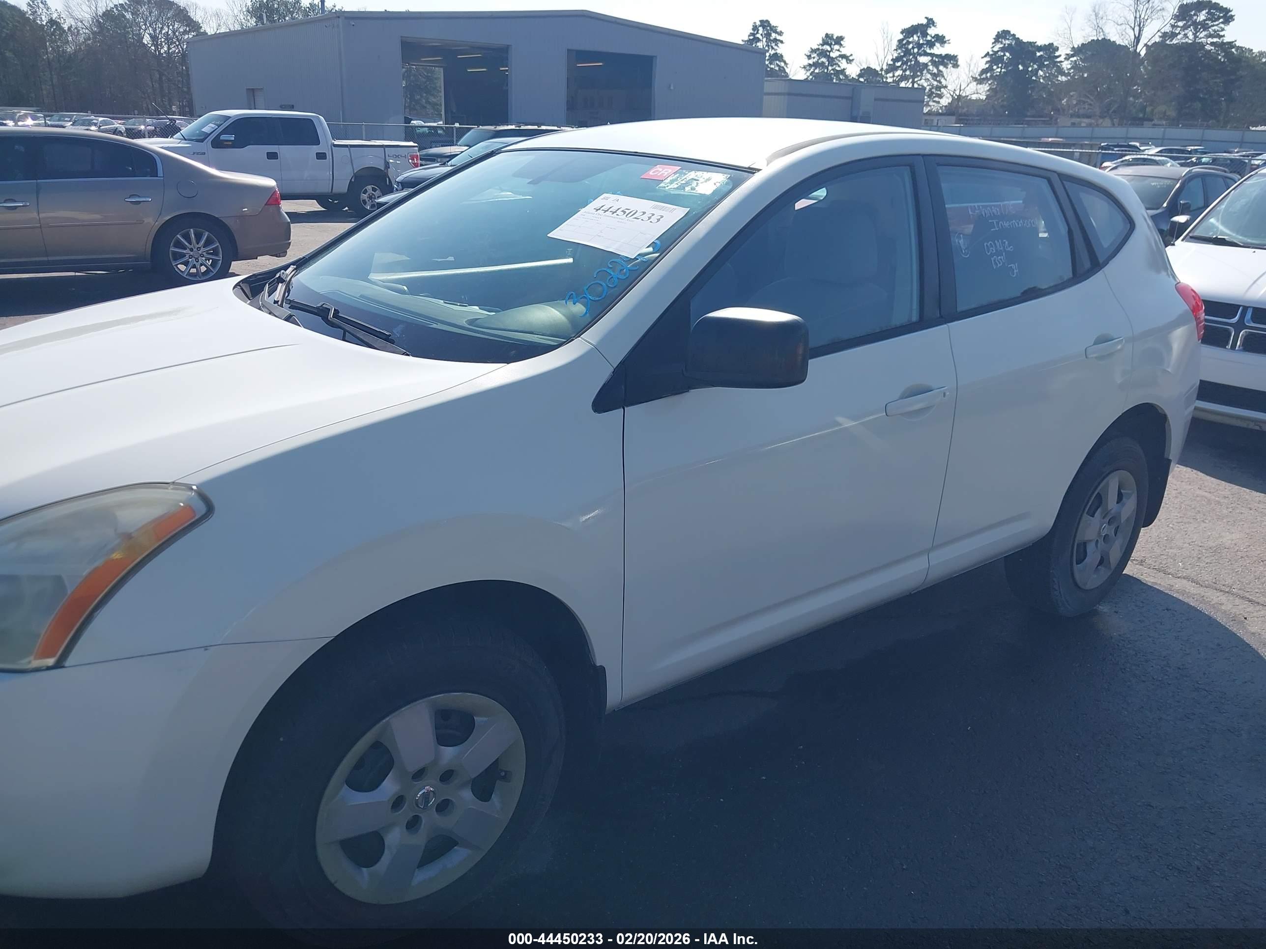 NISSAN ROGUE image 6