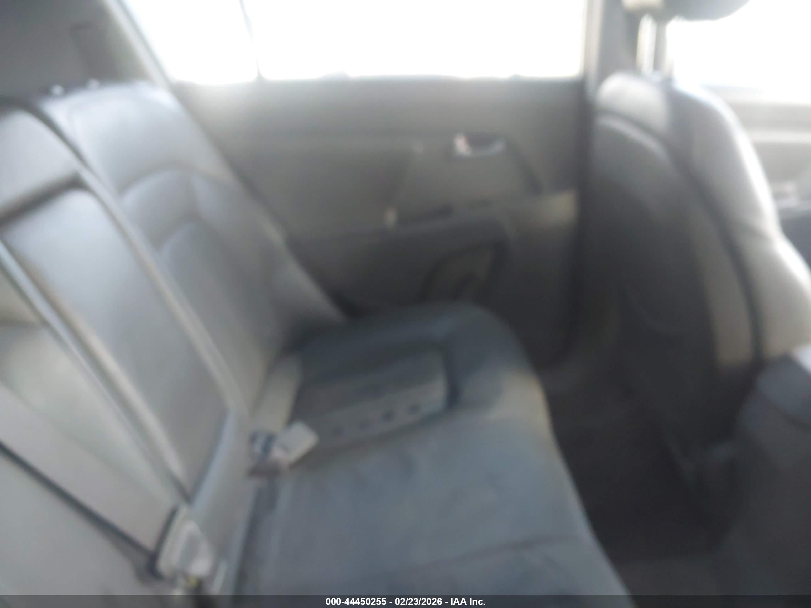 KIA SPORTAGE image 8