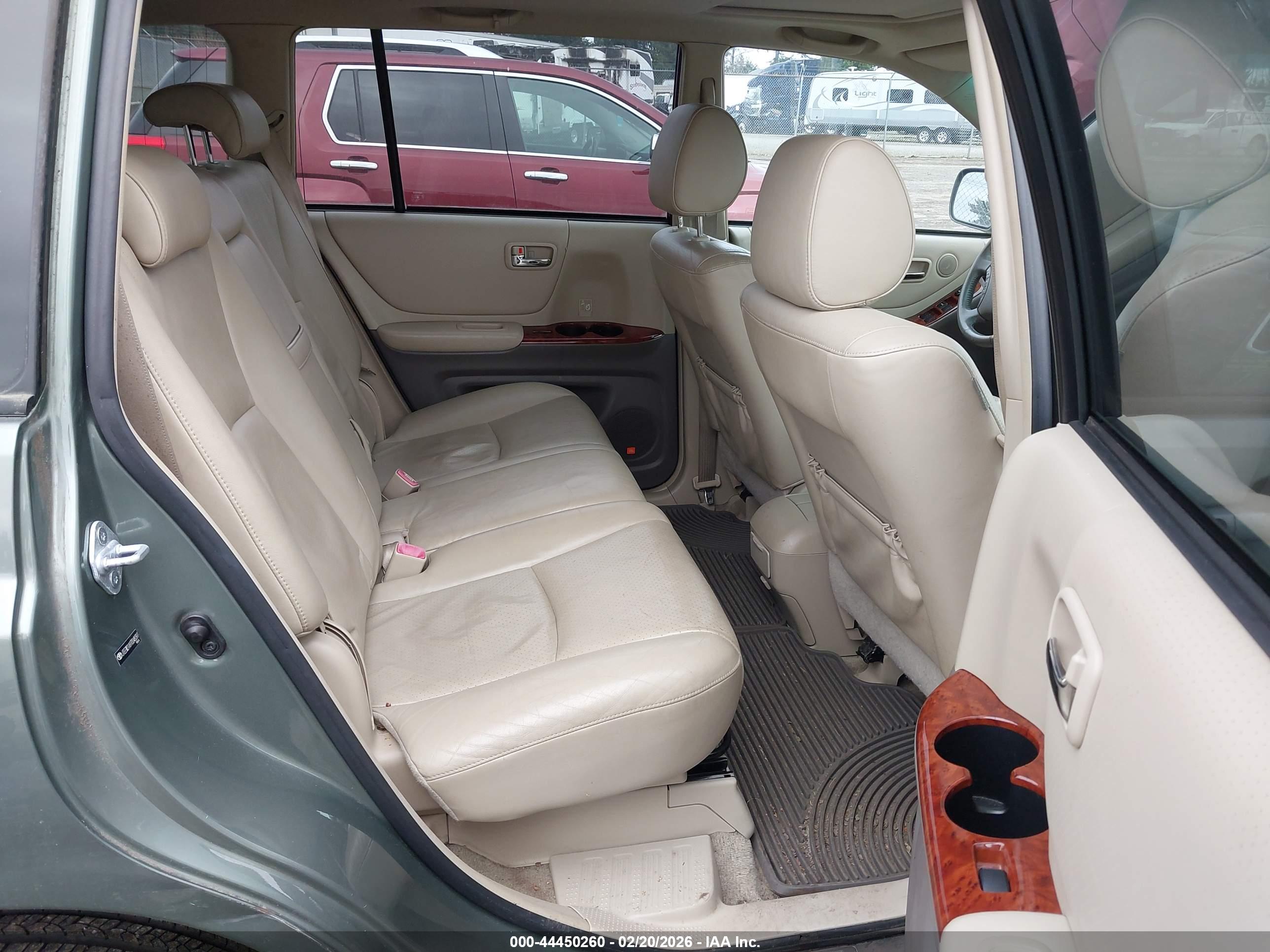 TOYOTA HIGHLANDER image 8