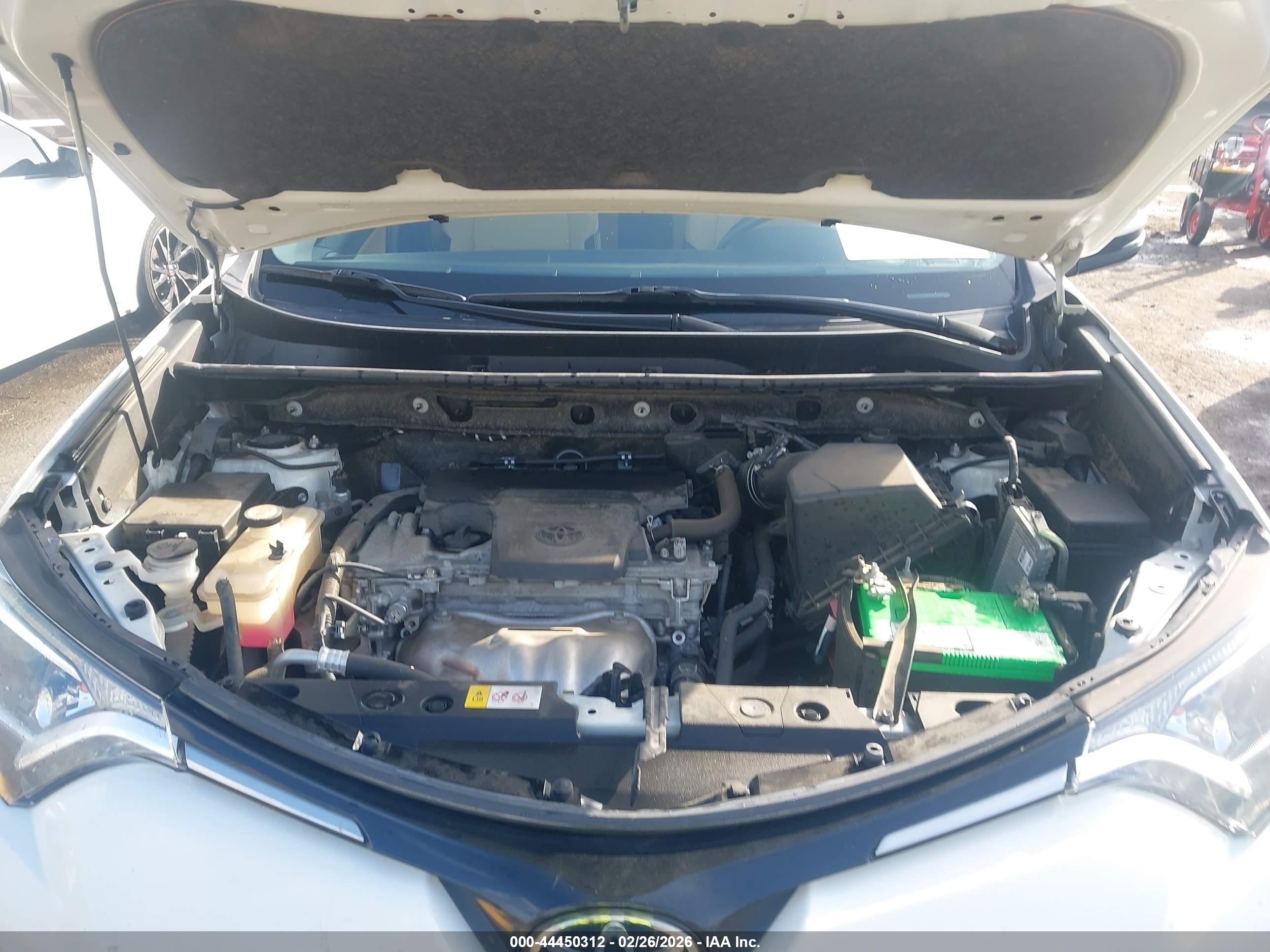 TOYOTA RAV4 image 10