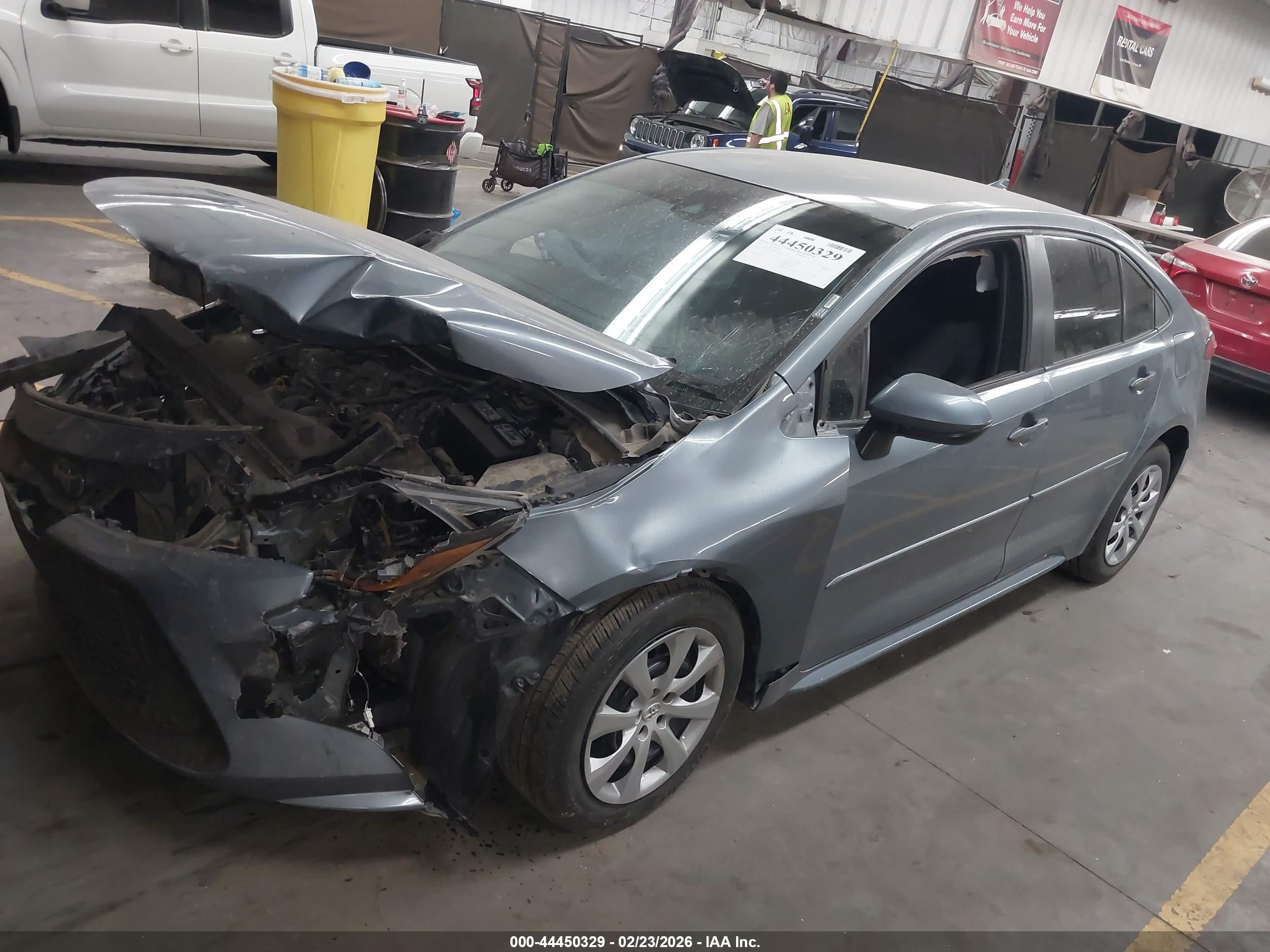 TOYOTA COROLLA image 2