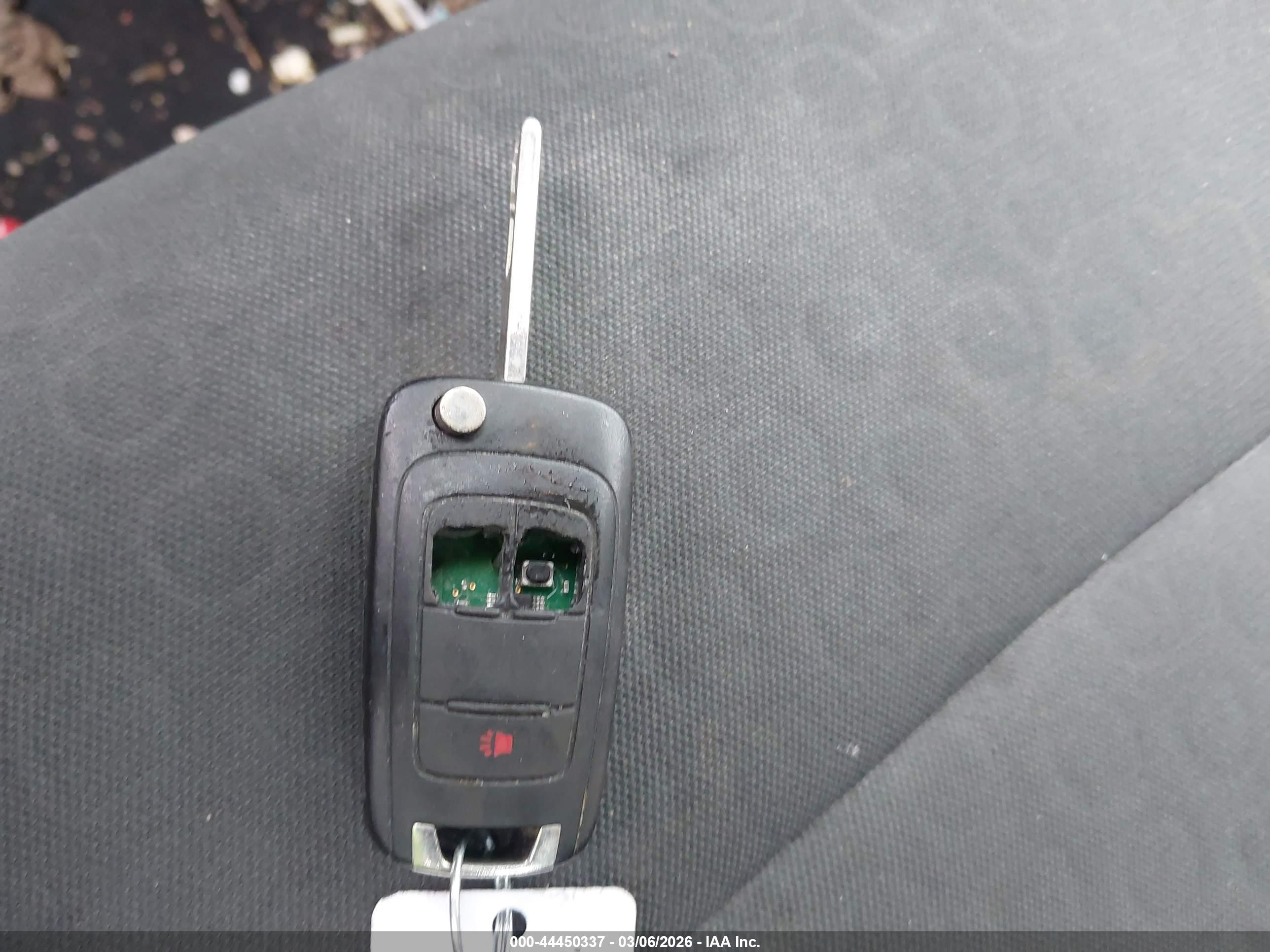 CHEVROLET TRAX image 11