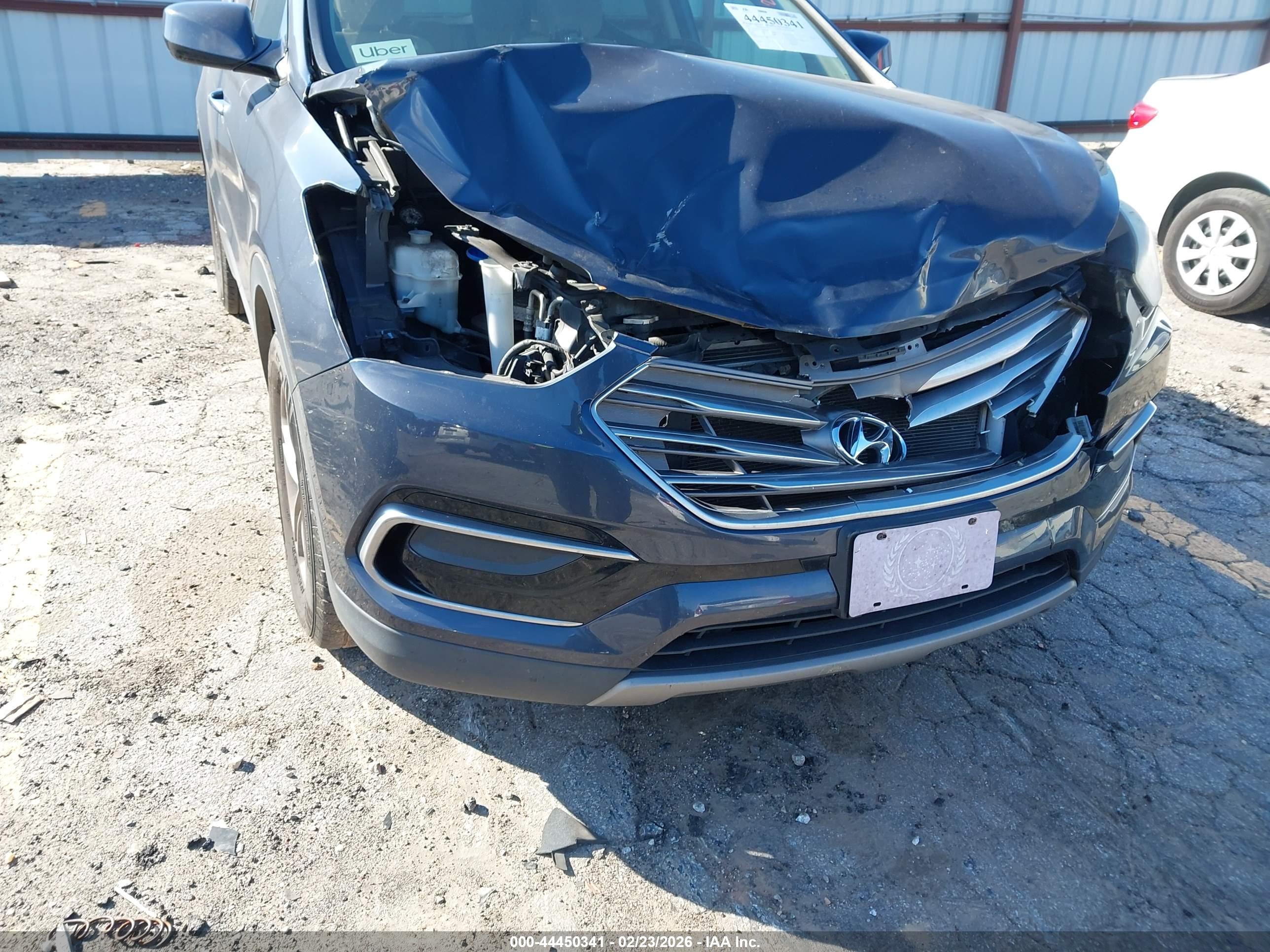 HYUNDAI SANTA image 6