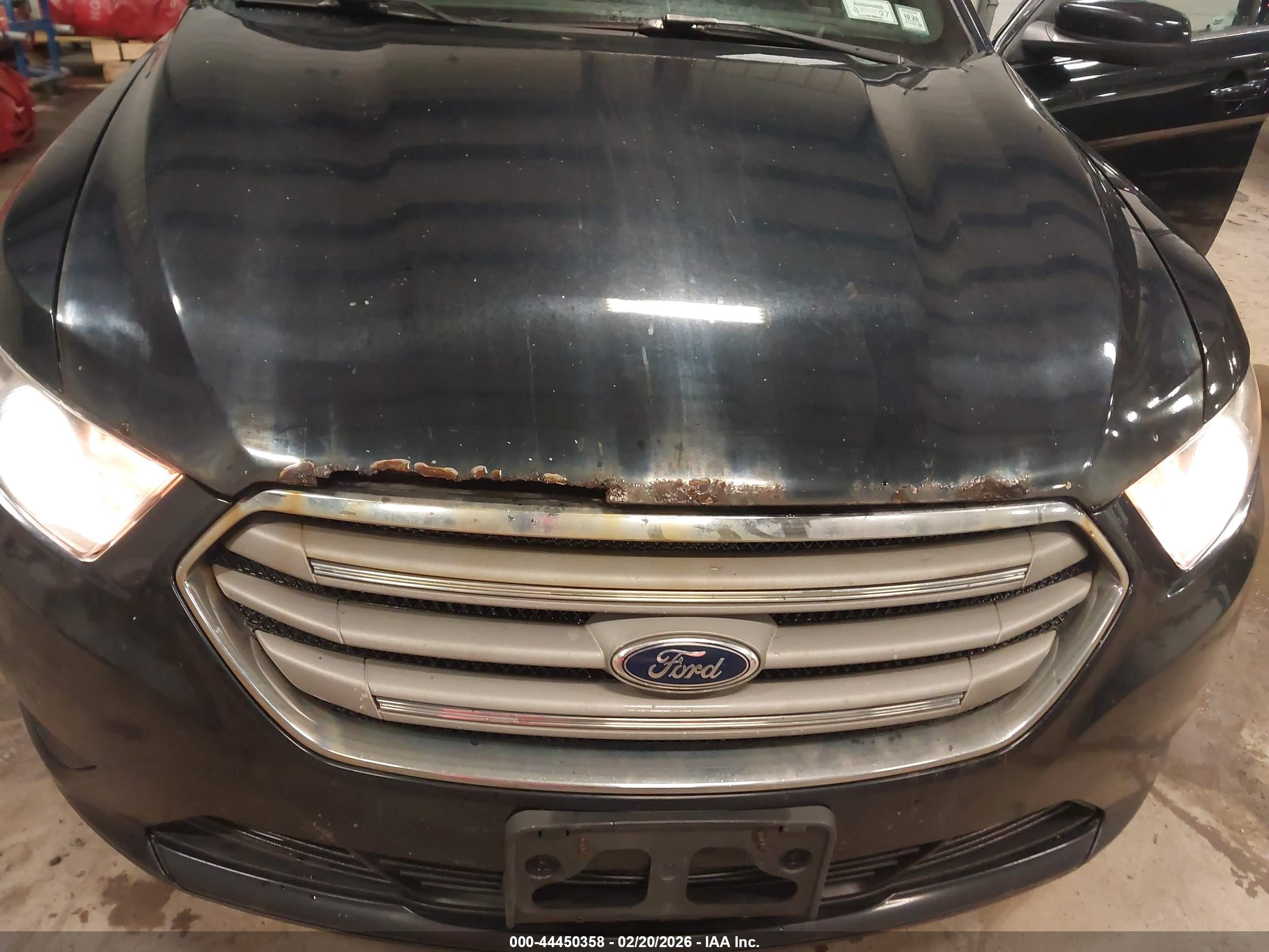 FORD TAURUS image 6
