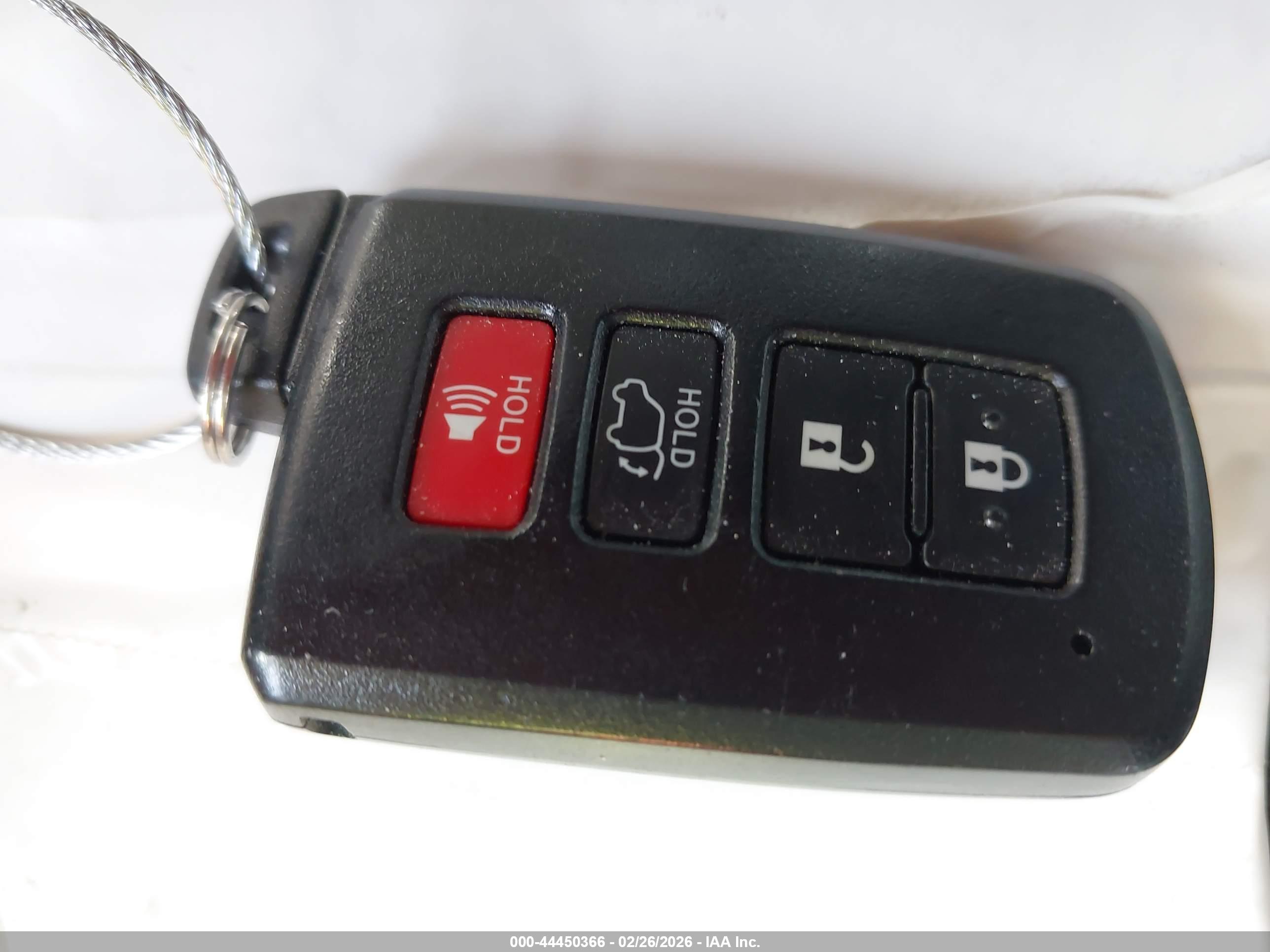 TOYOTA RAV4 image 11