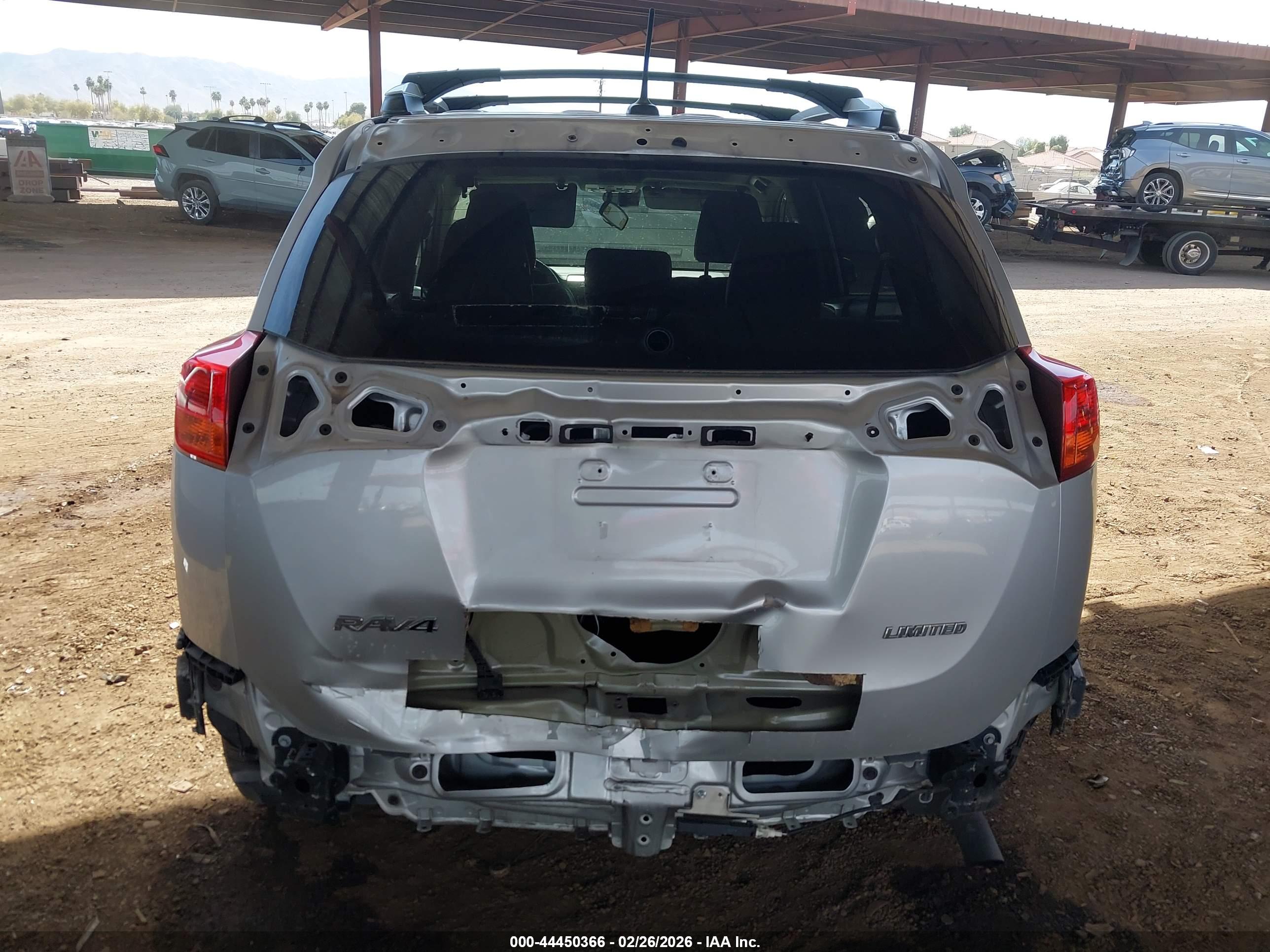 TOYOTA RAV4 image 6