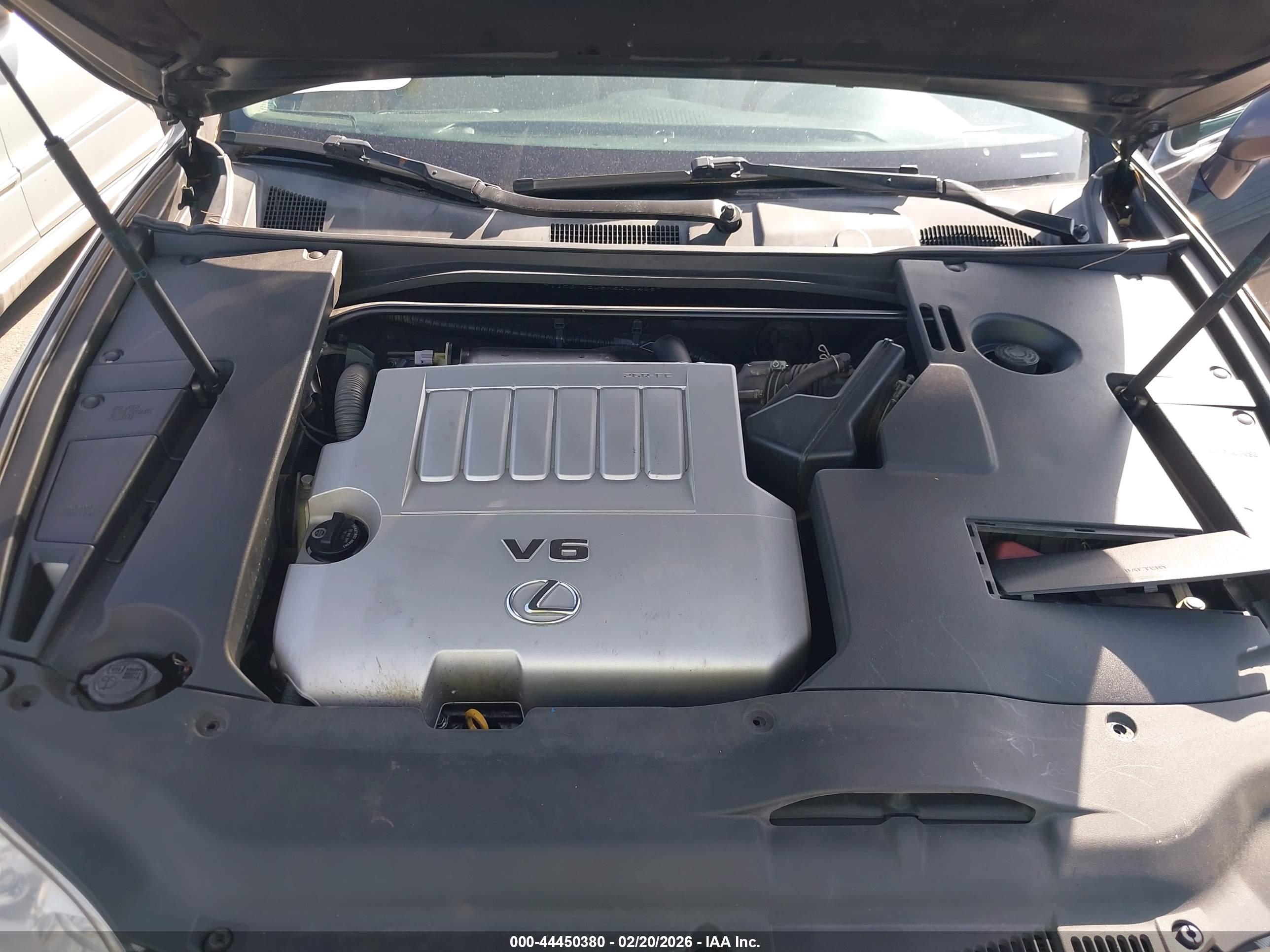 LEXUS ES image 10