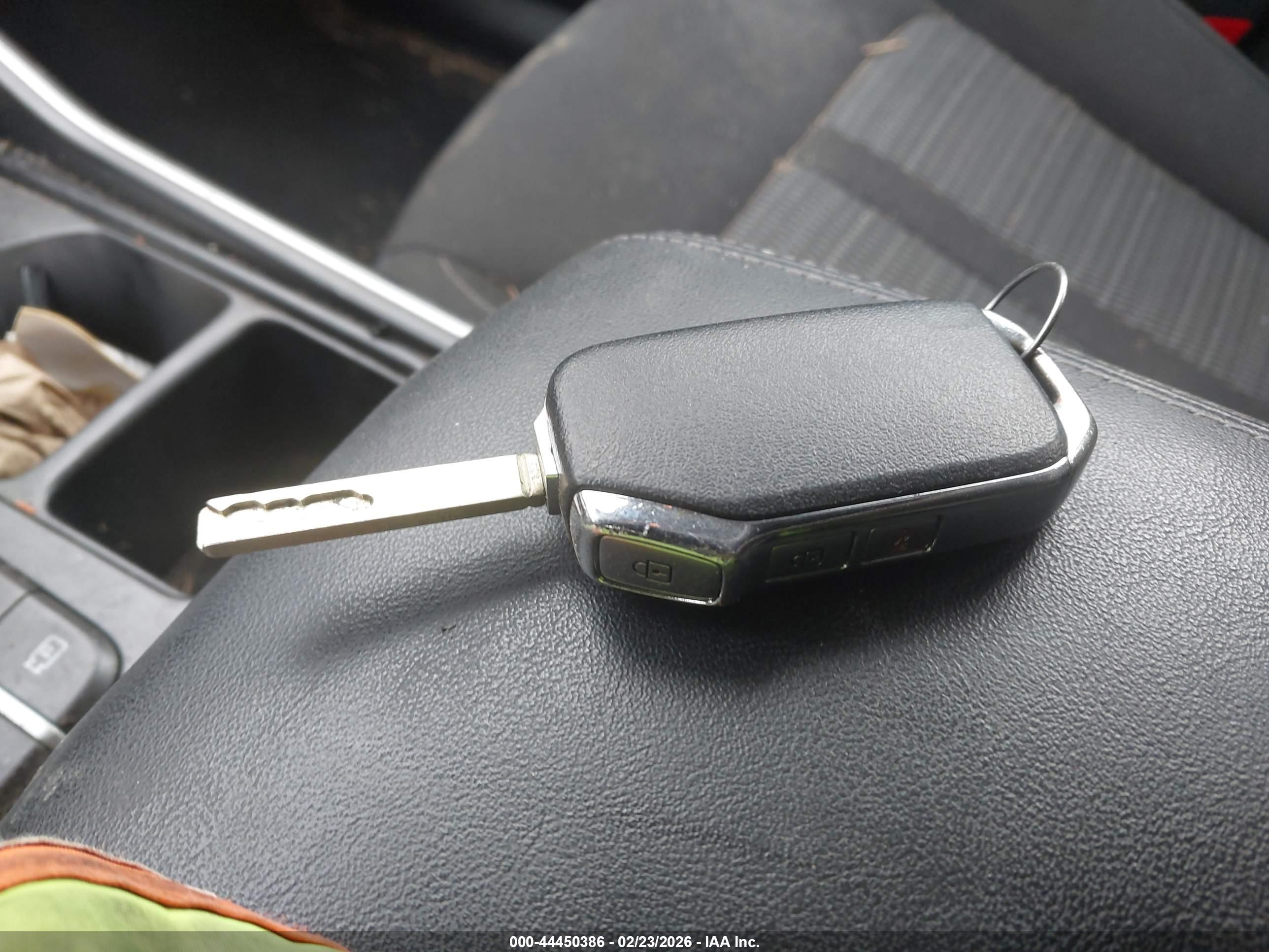 KIA SORENTO image 11