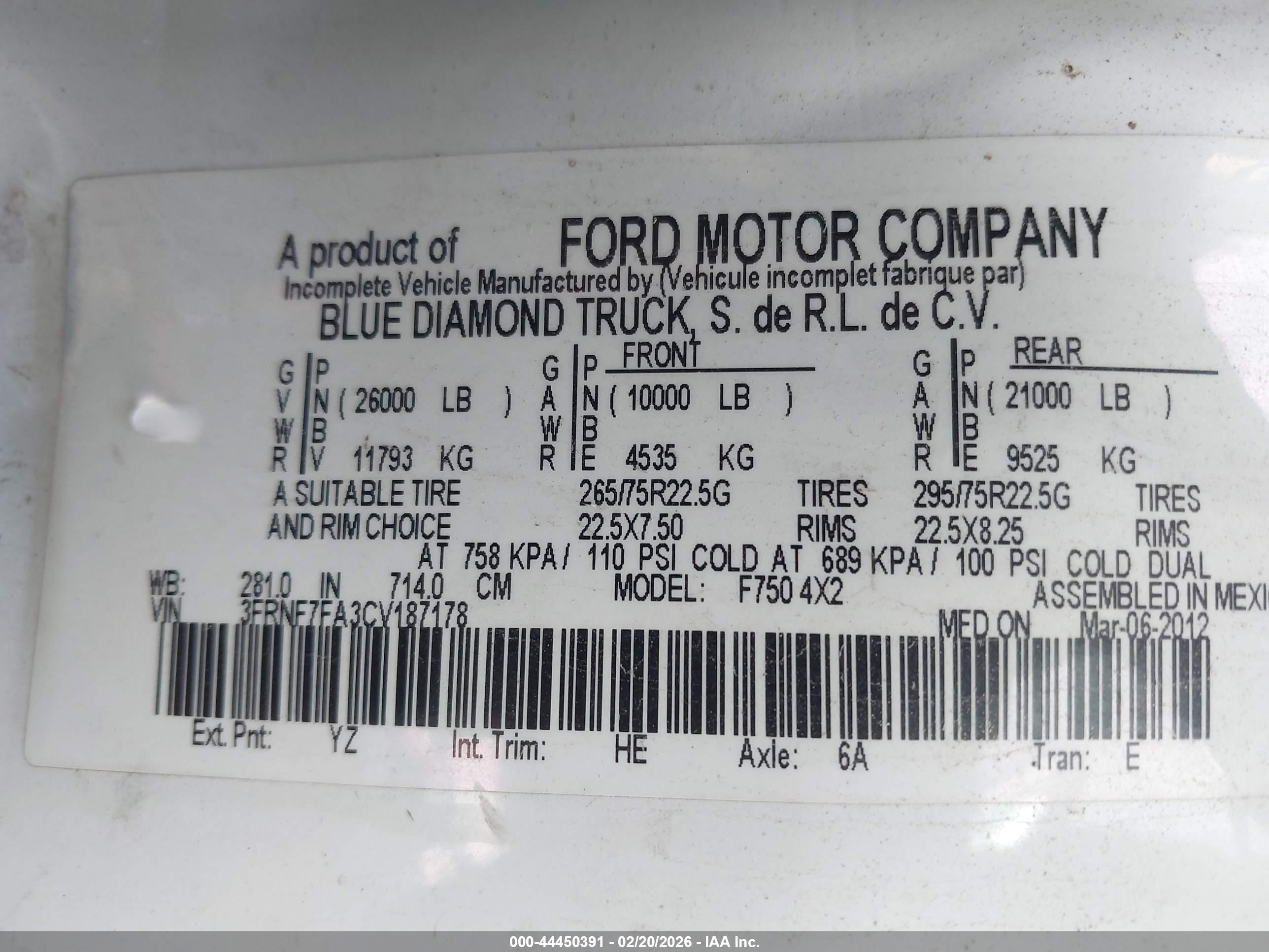 FORD F-750 image 9