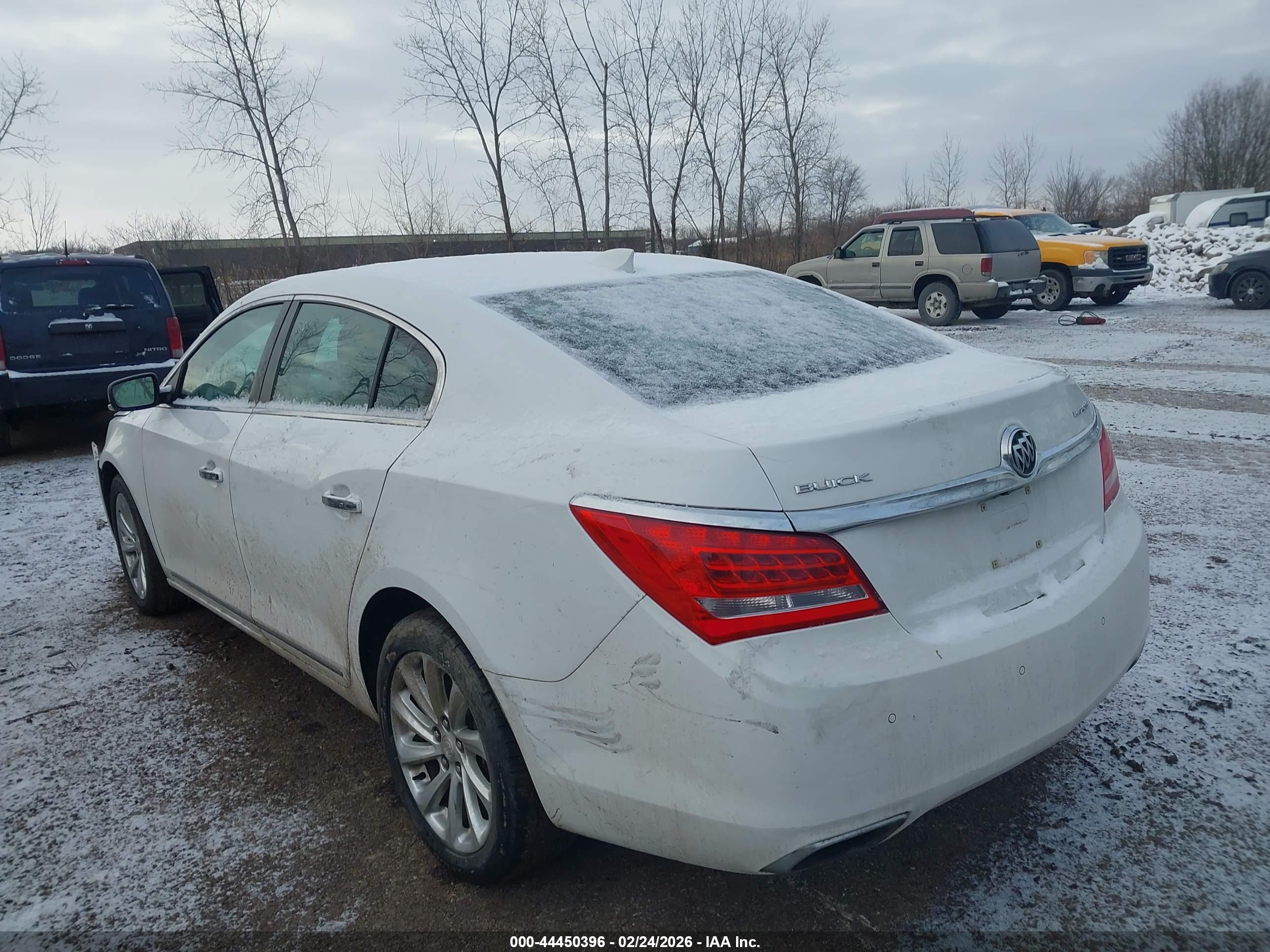 BUICK LACROSSE image 3