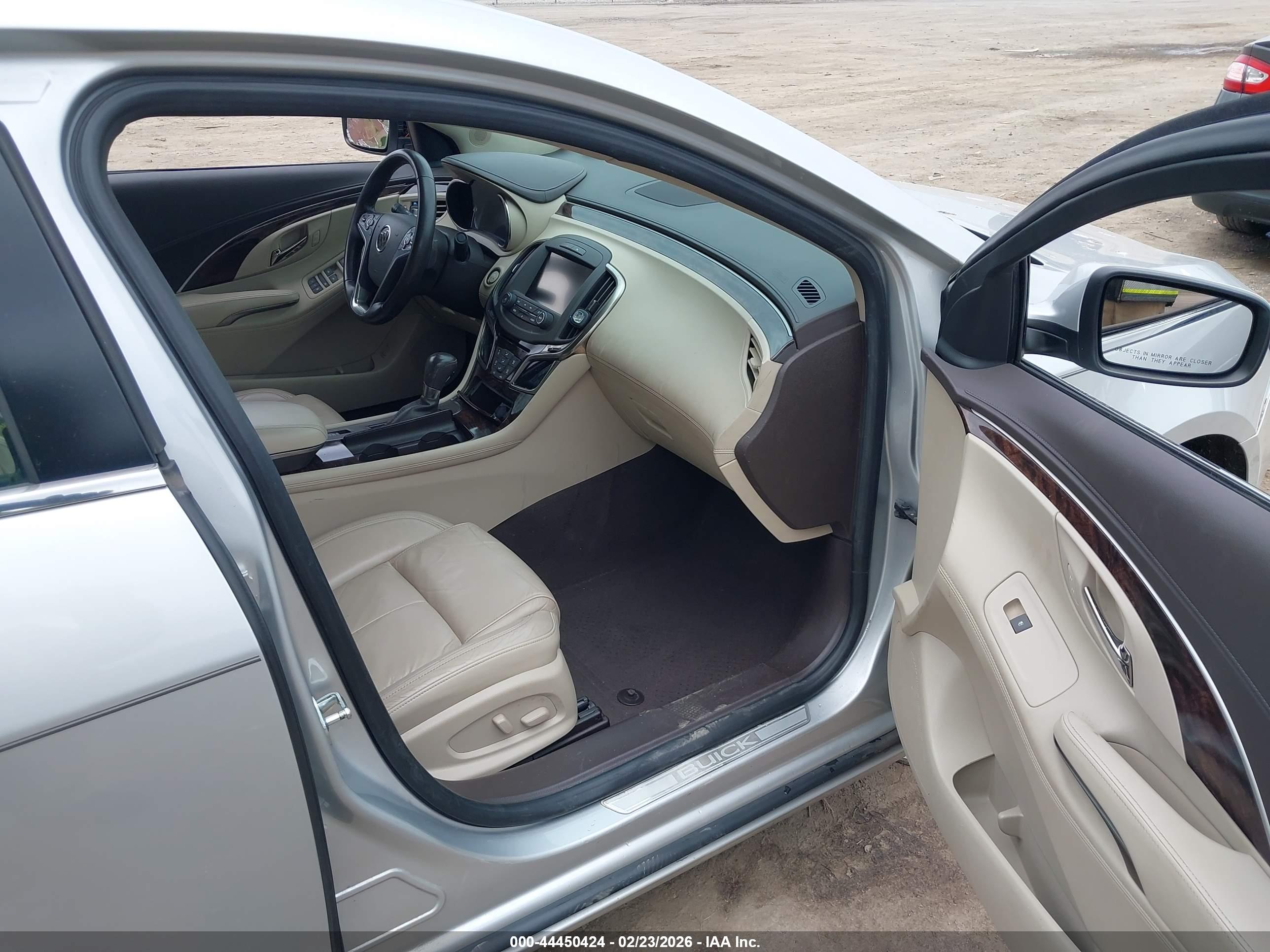 BUICK LACROSSE image 5