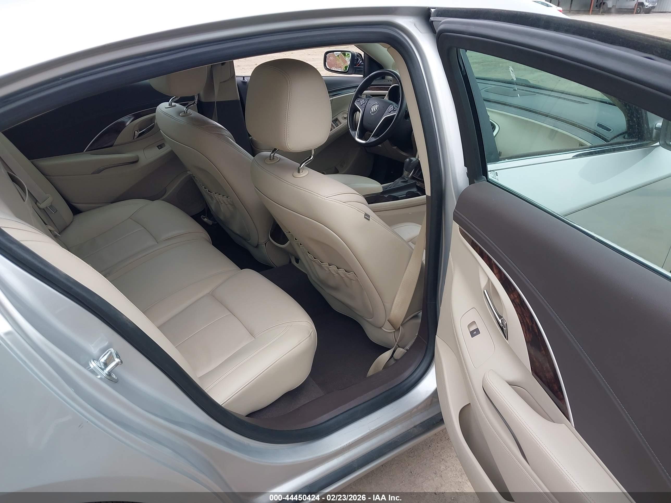 BUICK LACROSSE image 8