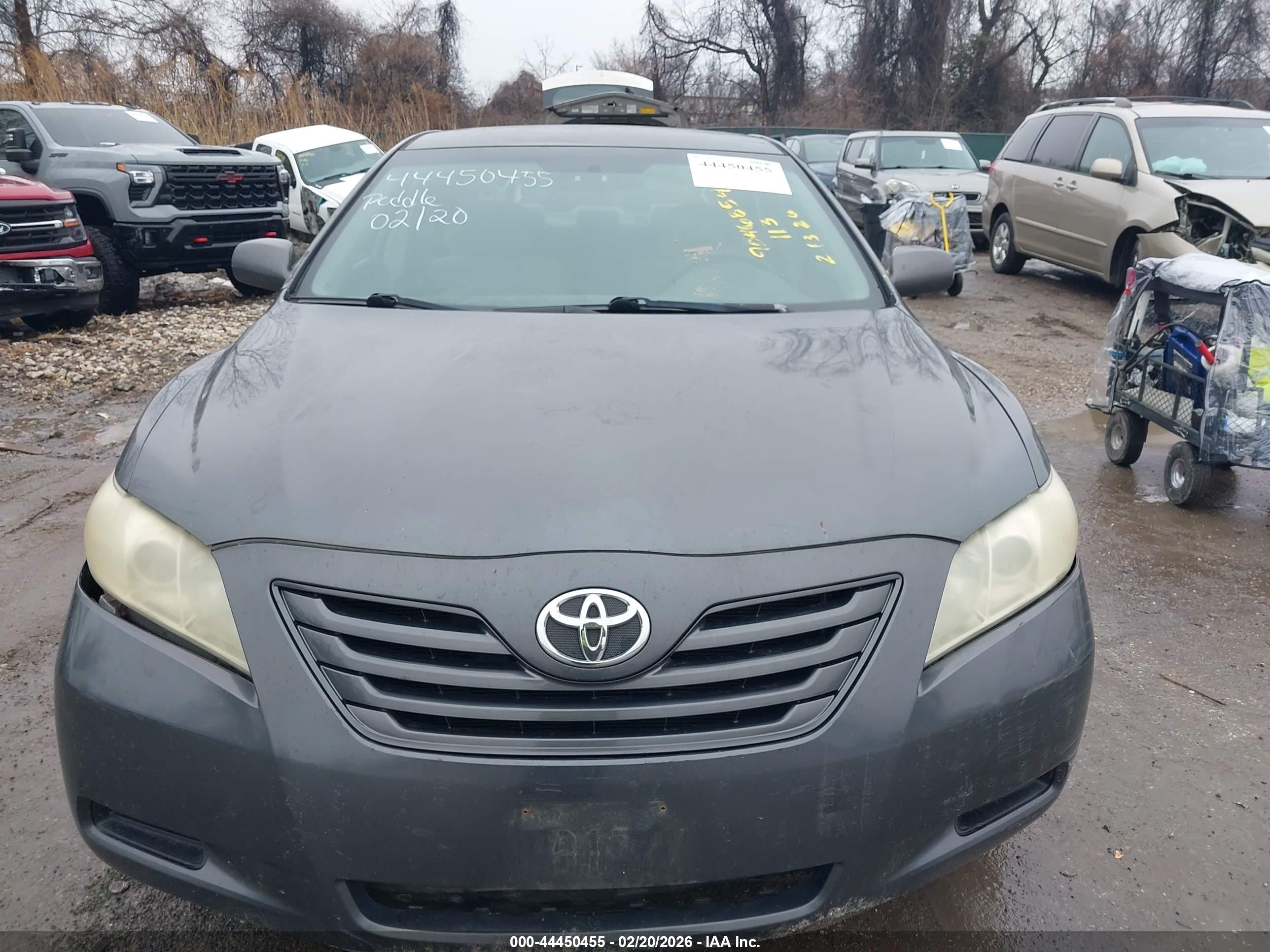 TOYOTA CAMRY image 6