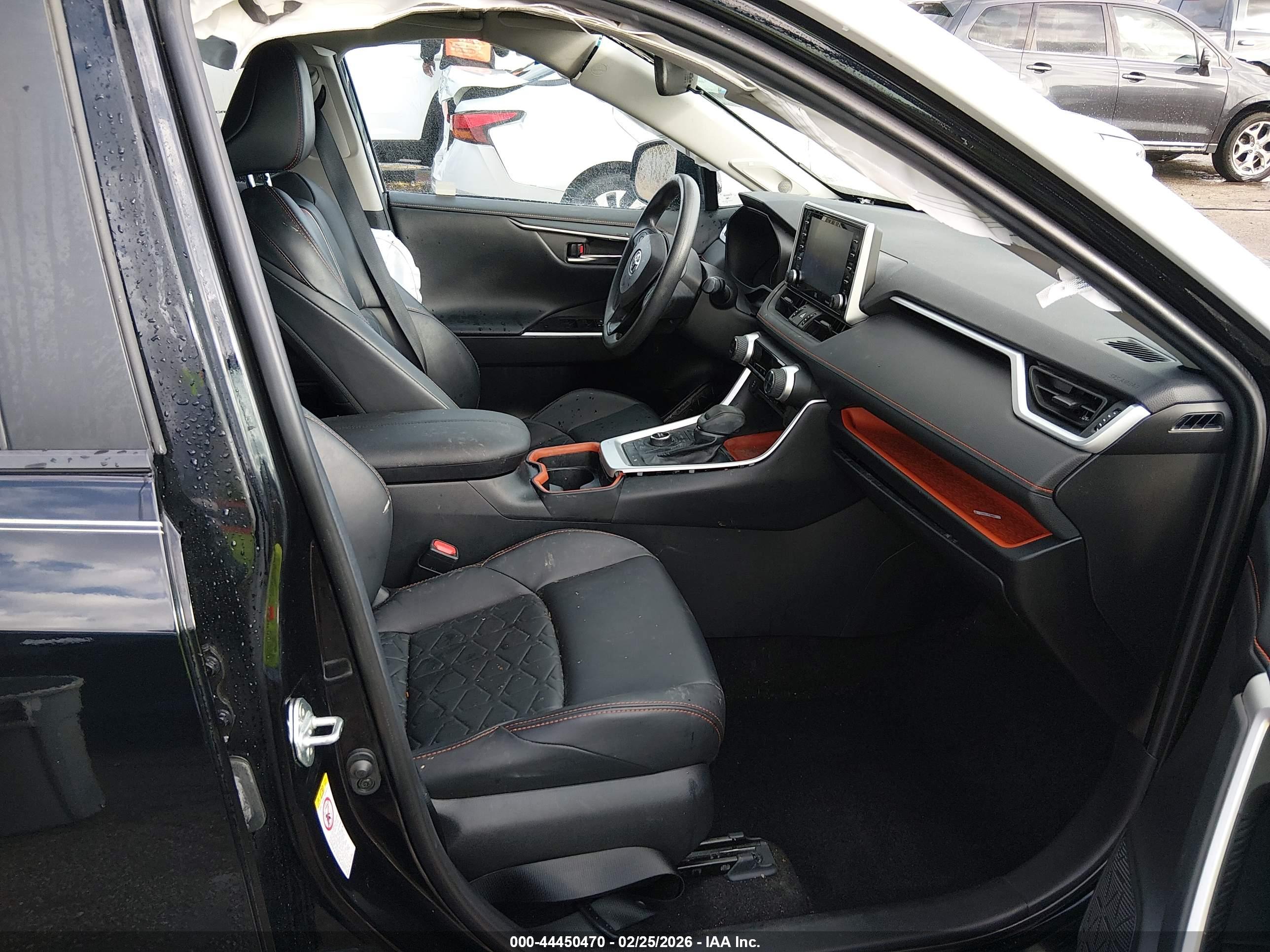 TOYOTA RAV4 image 5