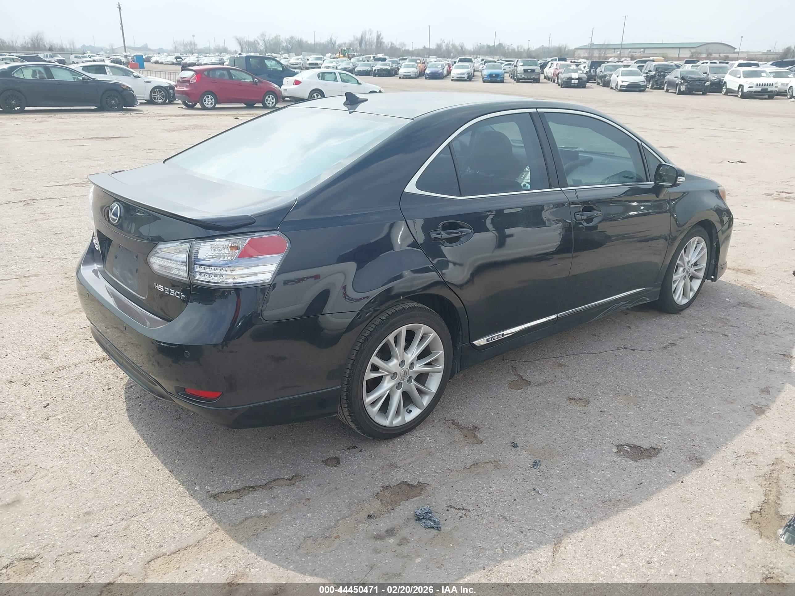 LEXUS HS image 4
