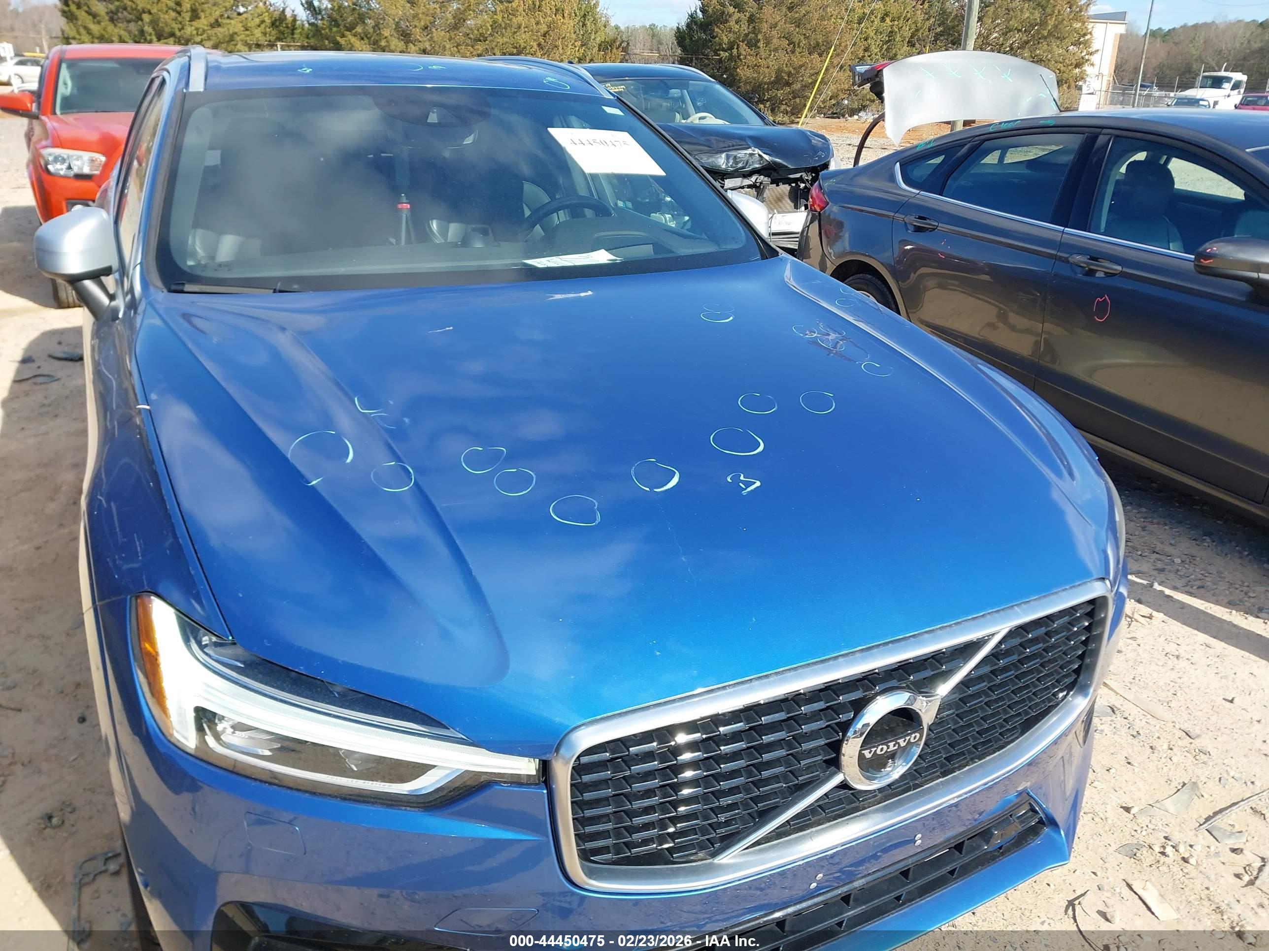 VOLVO XC60 image 6