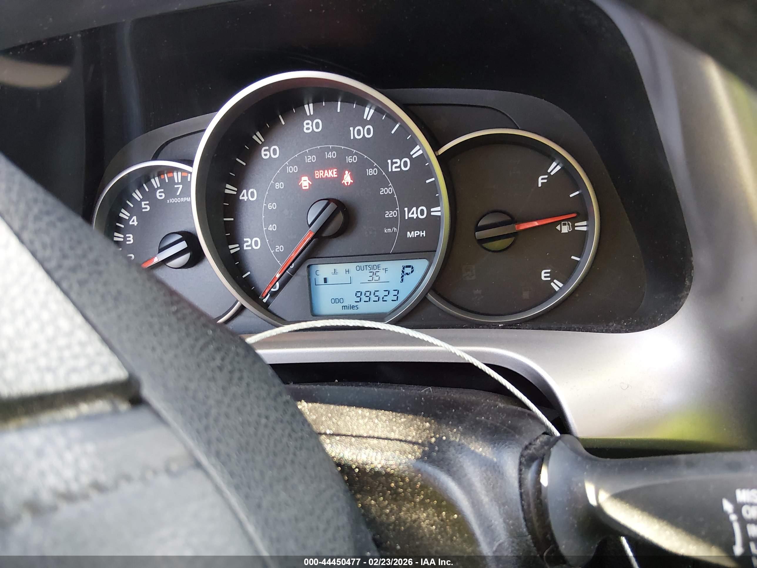 TOYOTA RAV4 image 7