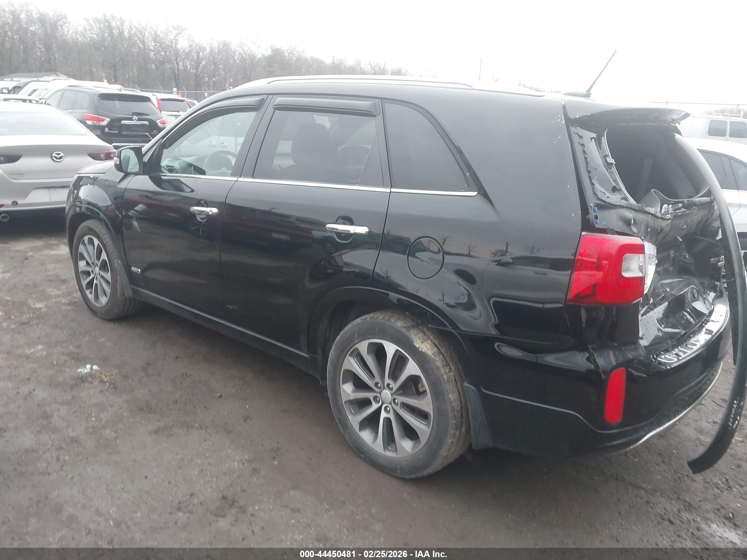 KIA SORENTO image 3