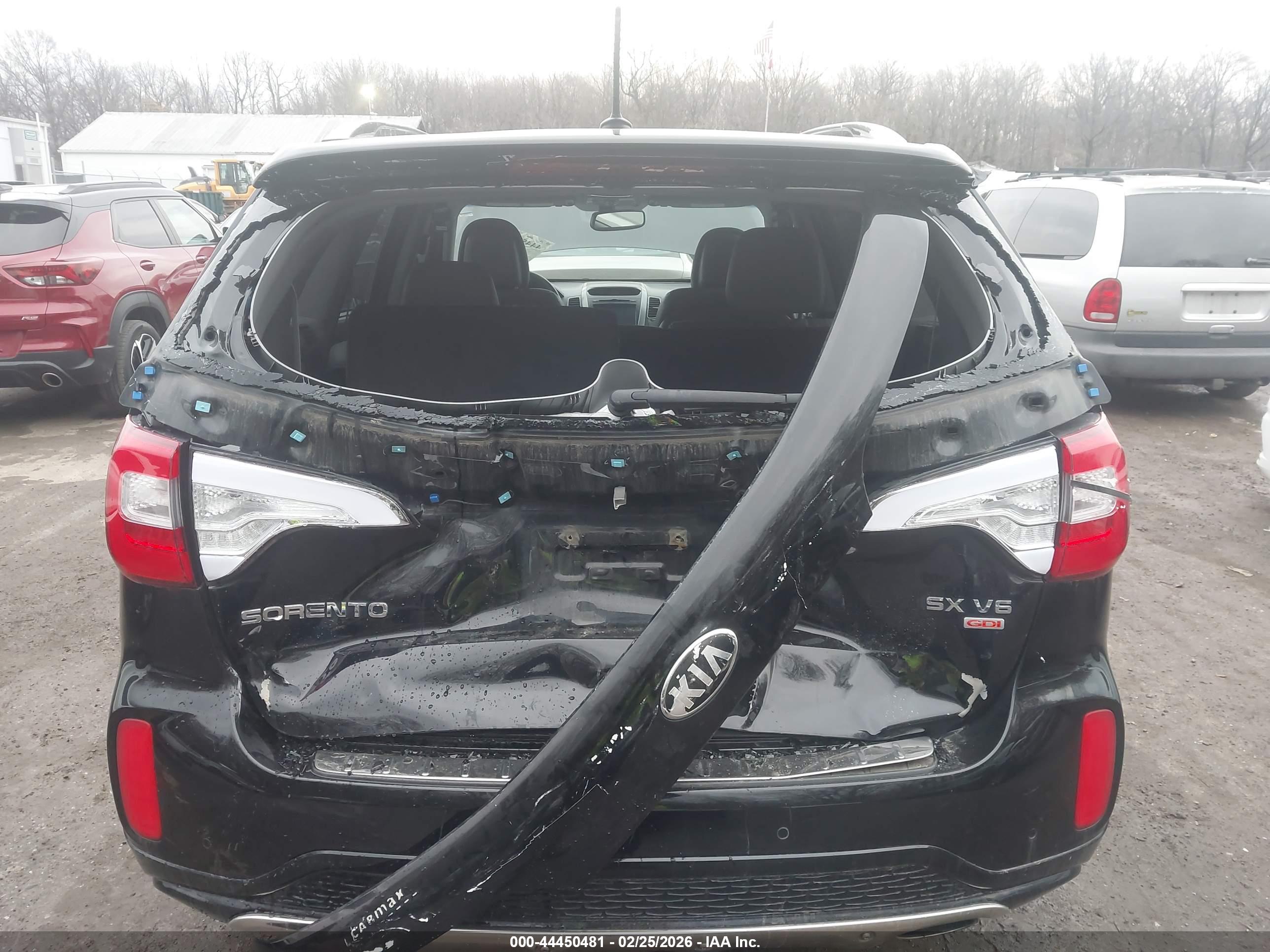 KIA SORENTO image 6