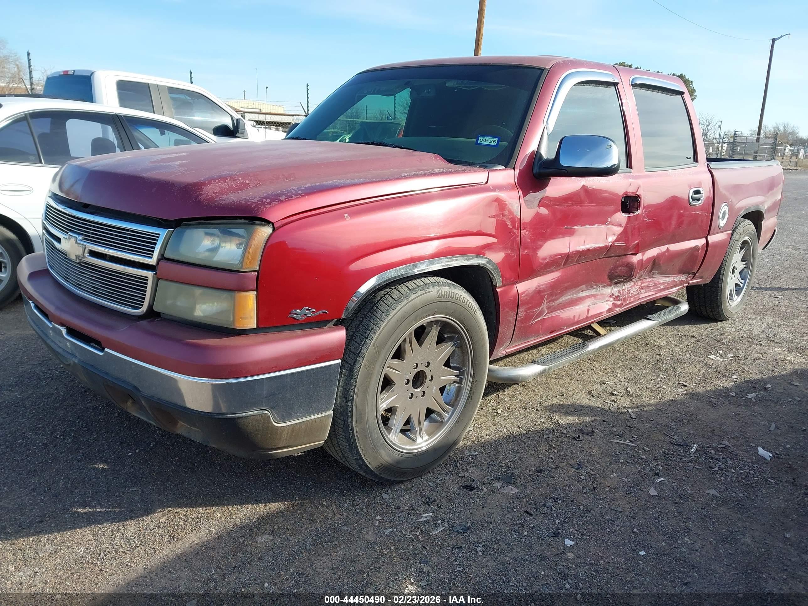 CHEVROLET SILVERADO image 2