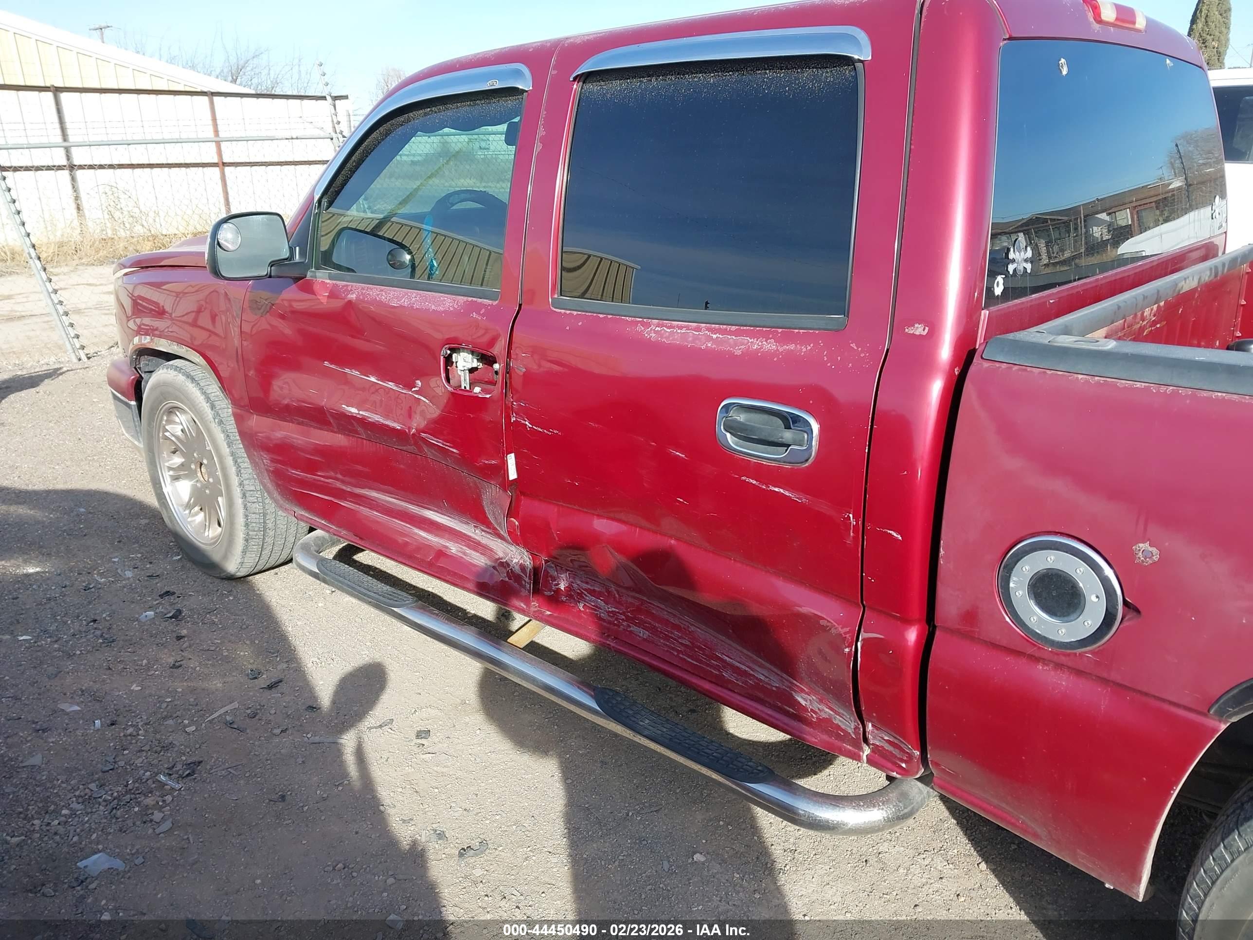CHEVROLET SILVERADO image 6