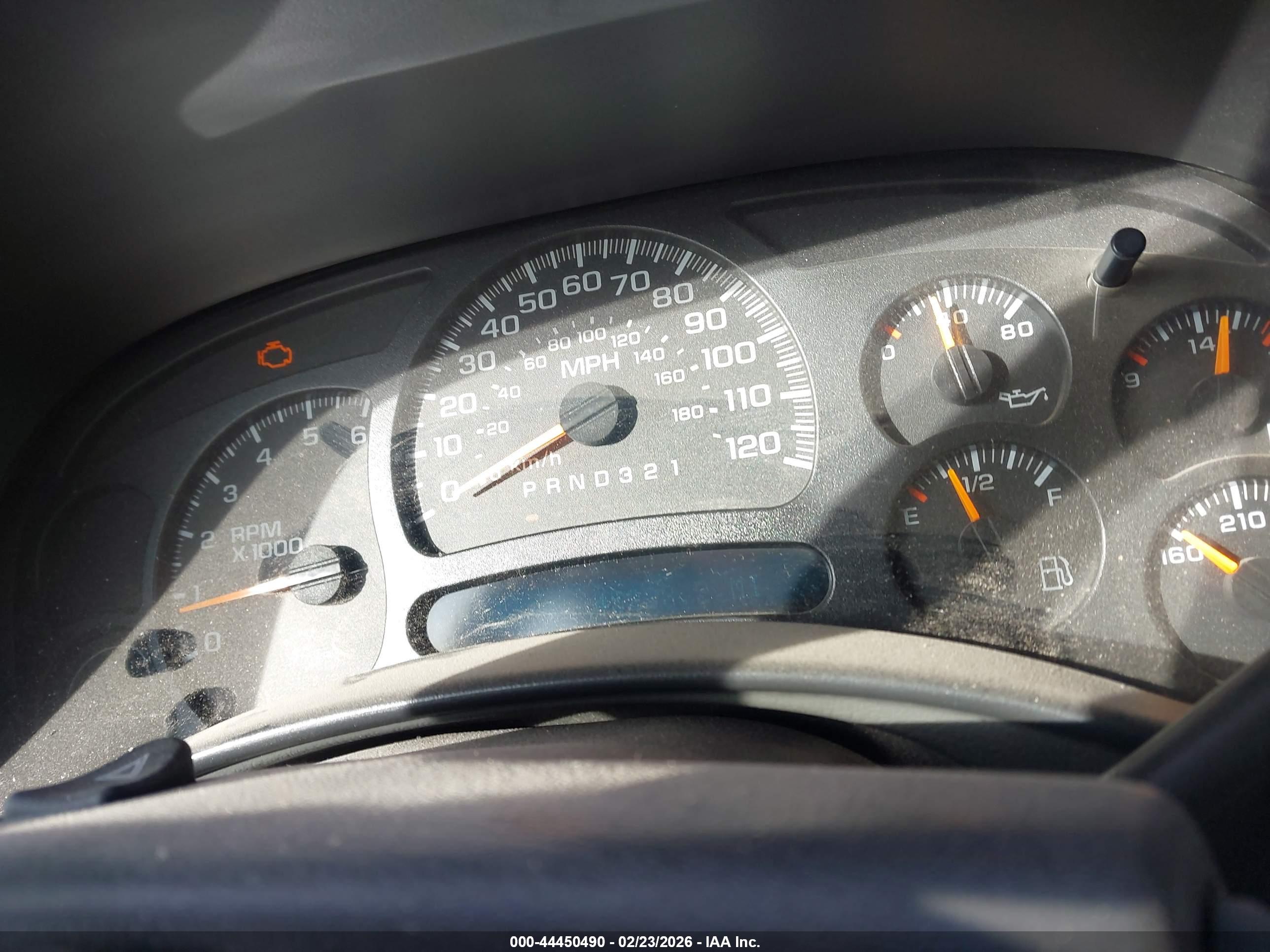 CHEVROLET SILVERADO image 7