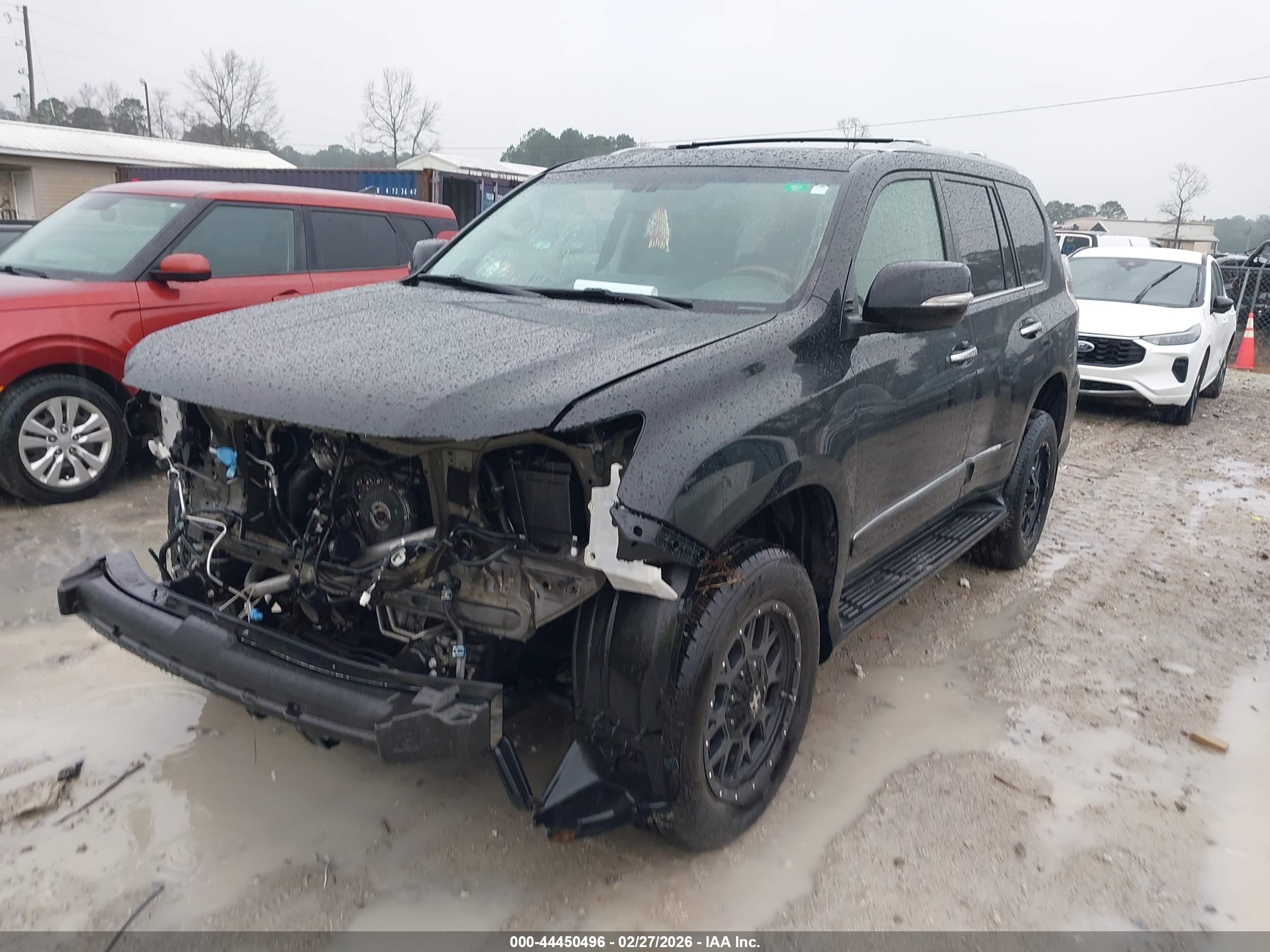 LEXUS GX image 2