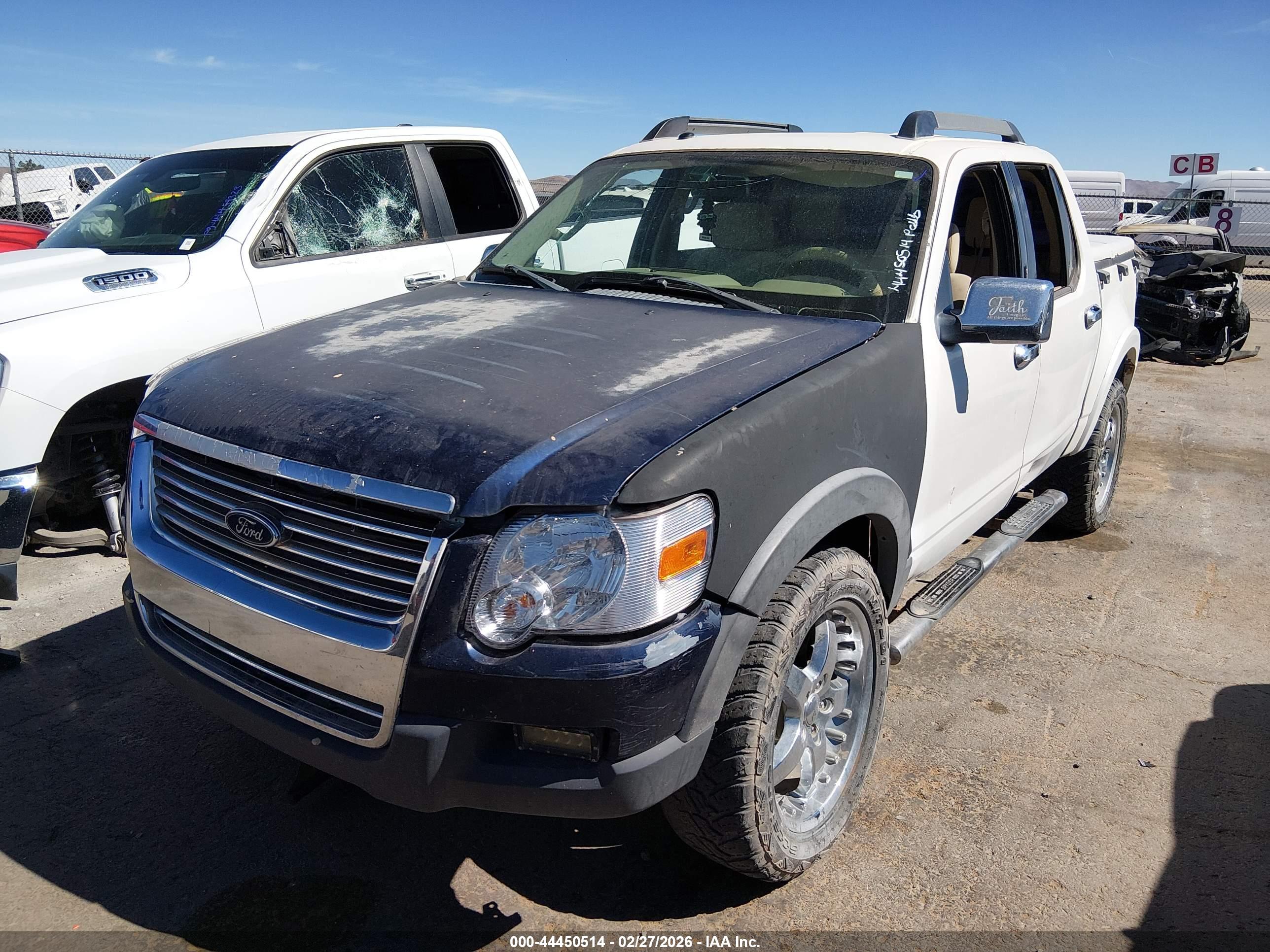 FORD EXPLORER image 6