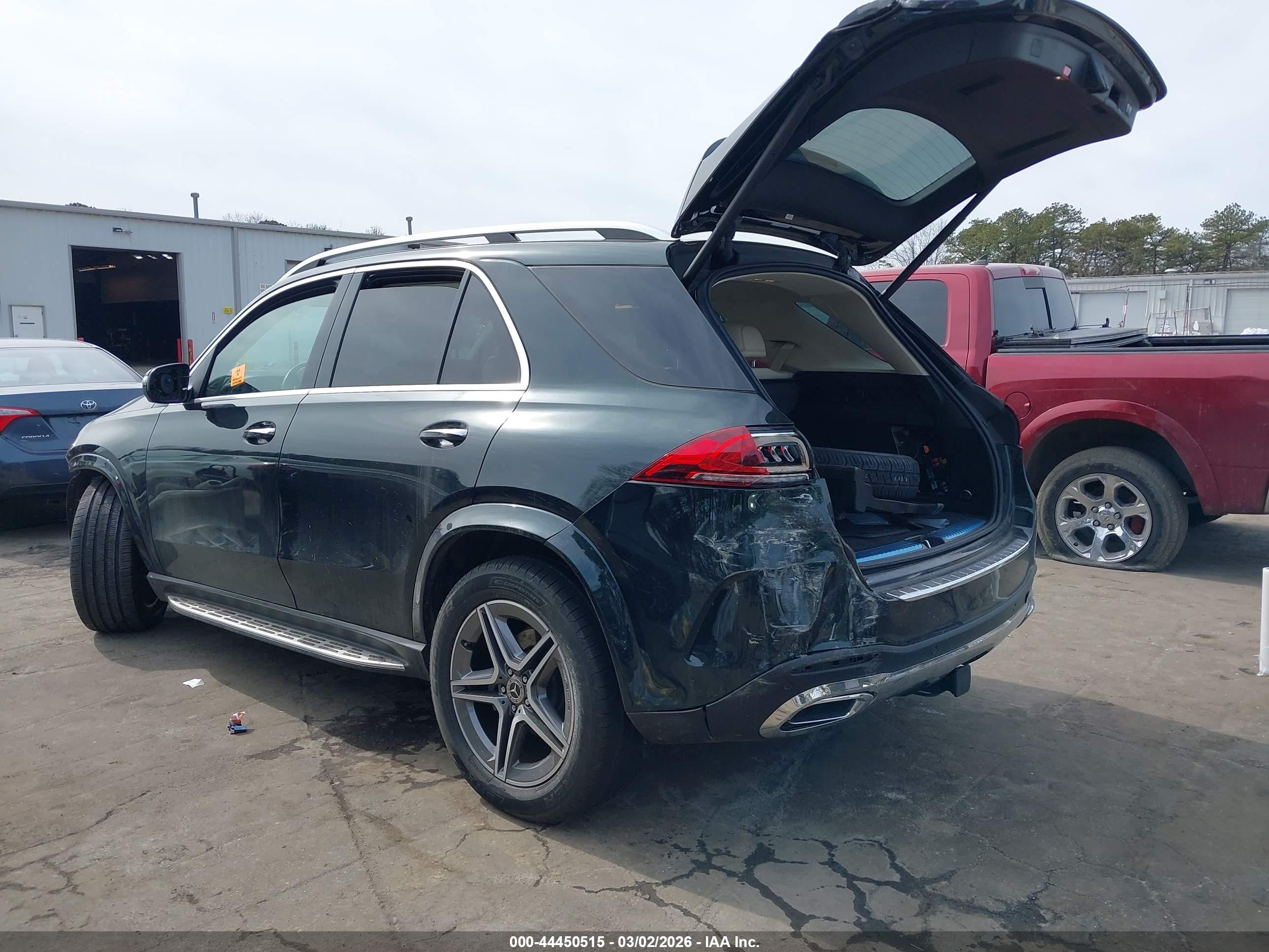 MERCEDES-BENZ GLE image 3