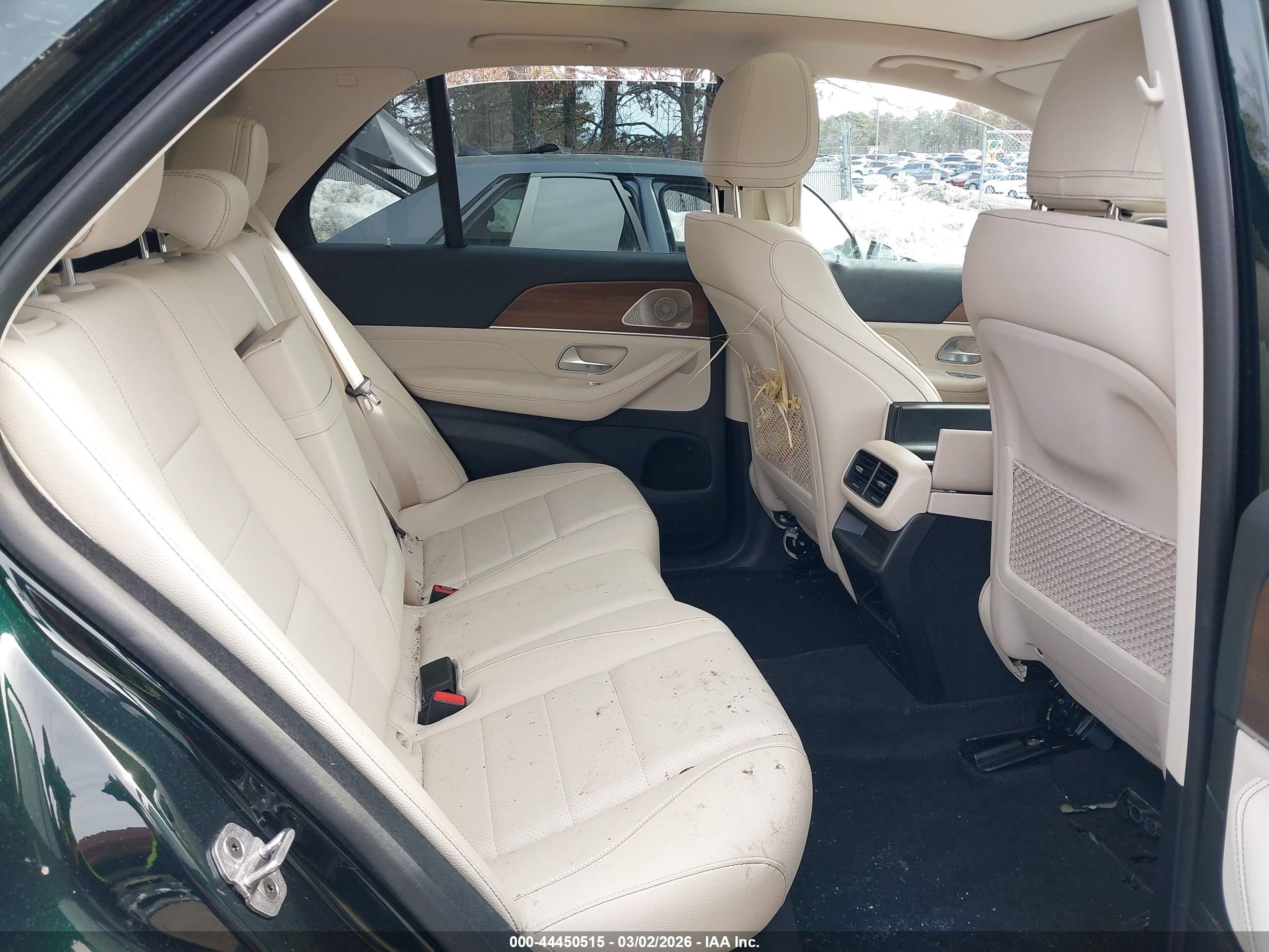 MERCEDES-BENZ GLE image 8